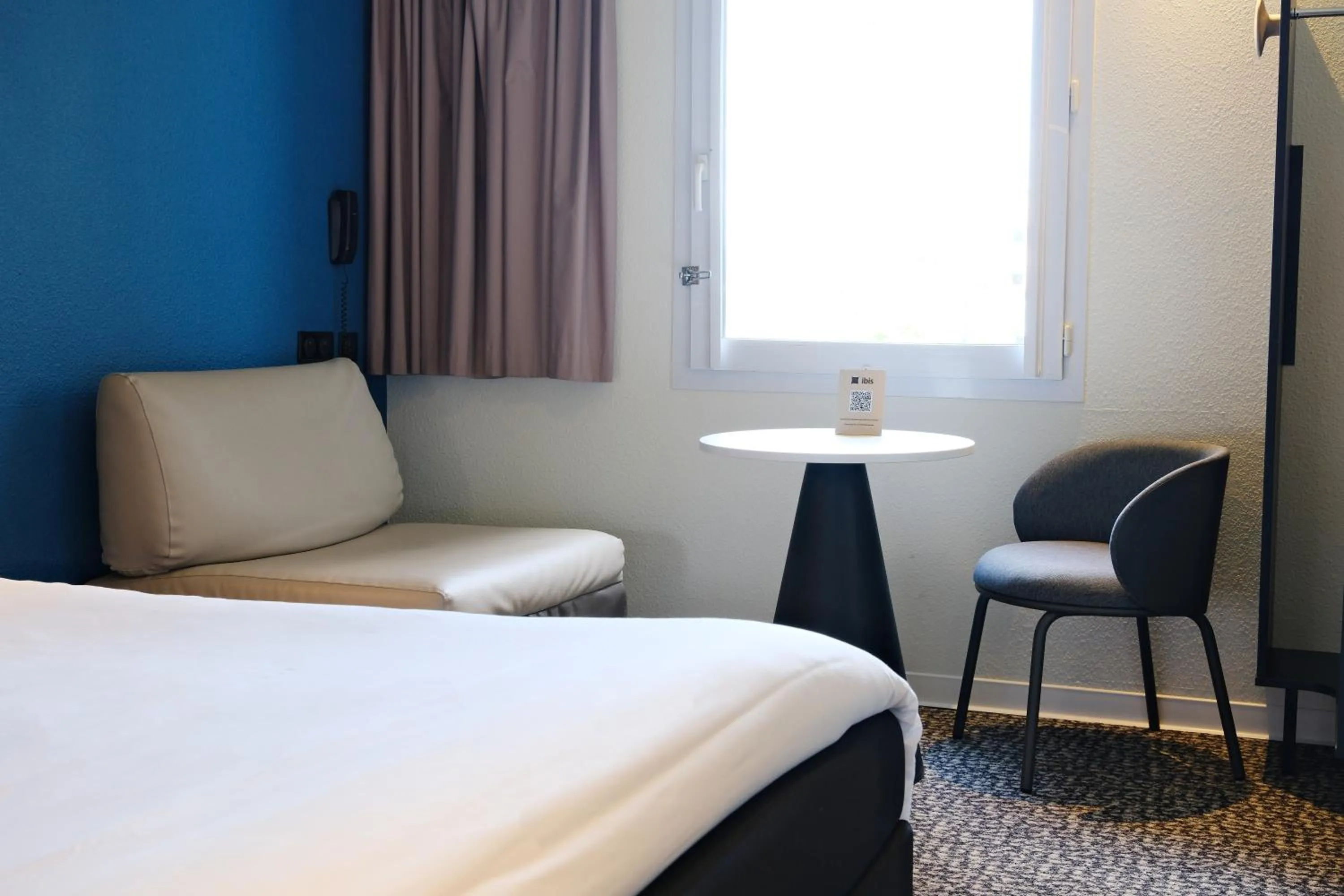 Bedroom, Bed in Ibis Avranches Baie du Mont-Saint-Michel