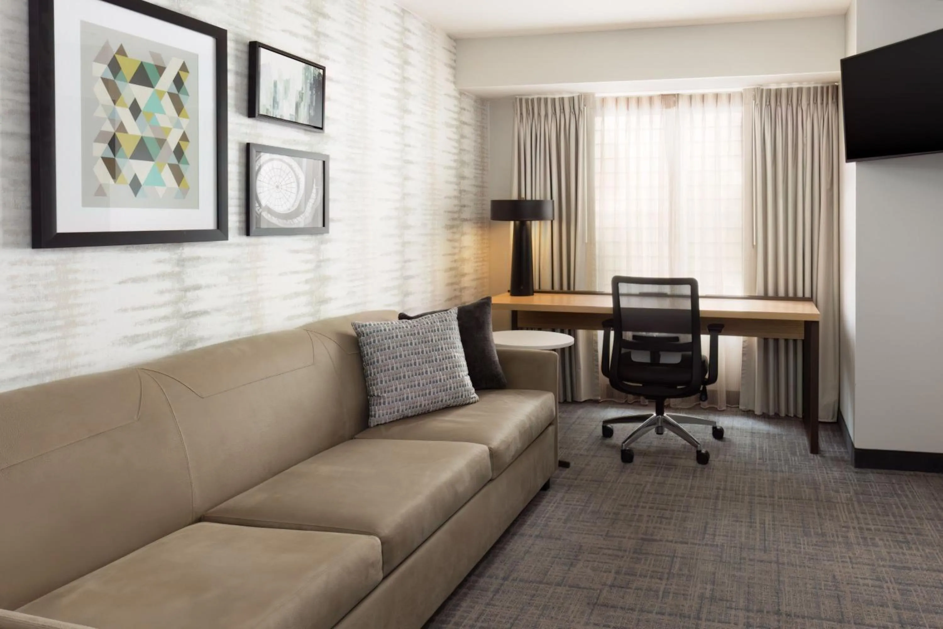 Living room in Residence Inn Providence Coventry