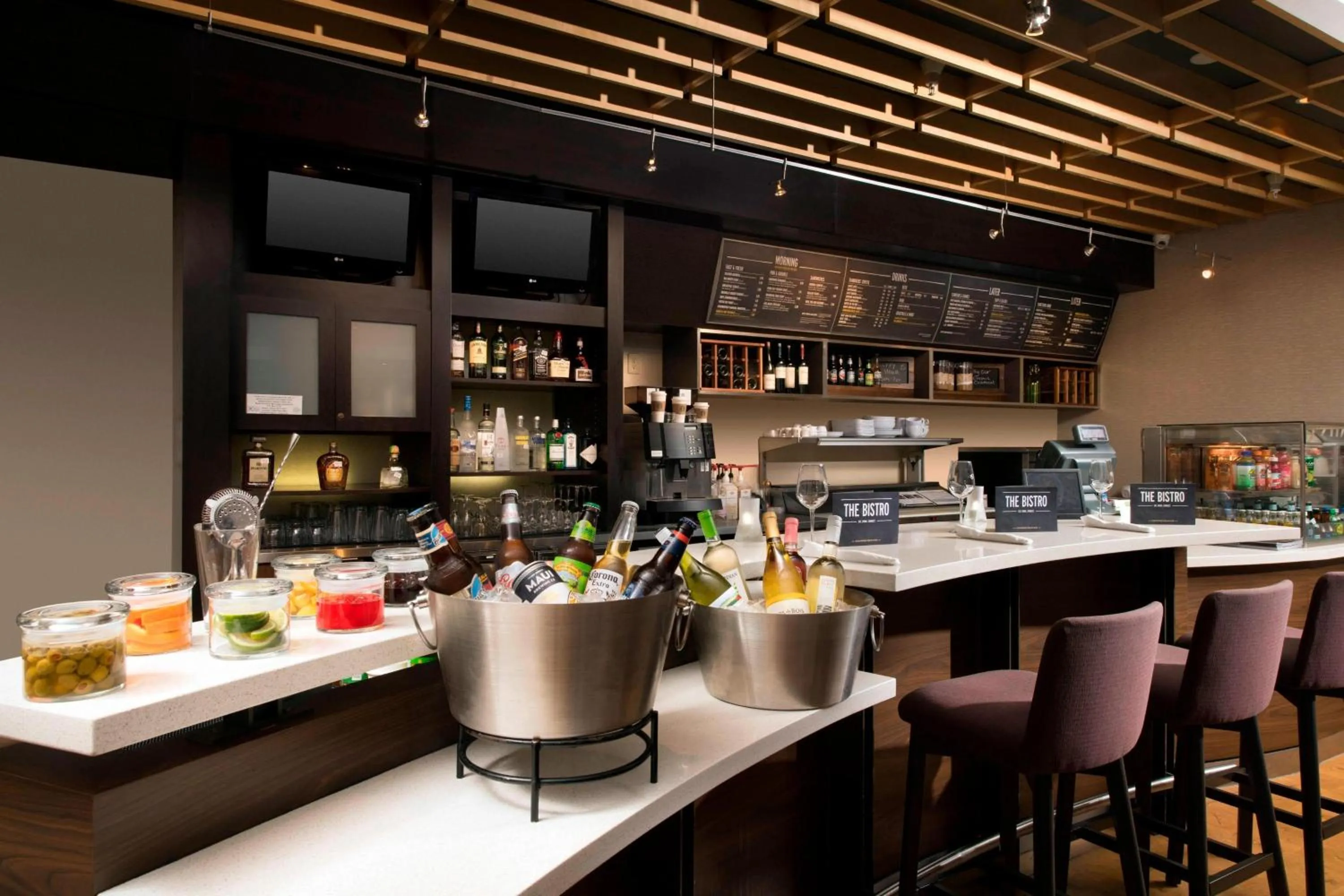 Lounge or bar in Courtyard by Marriott Lufkin