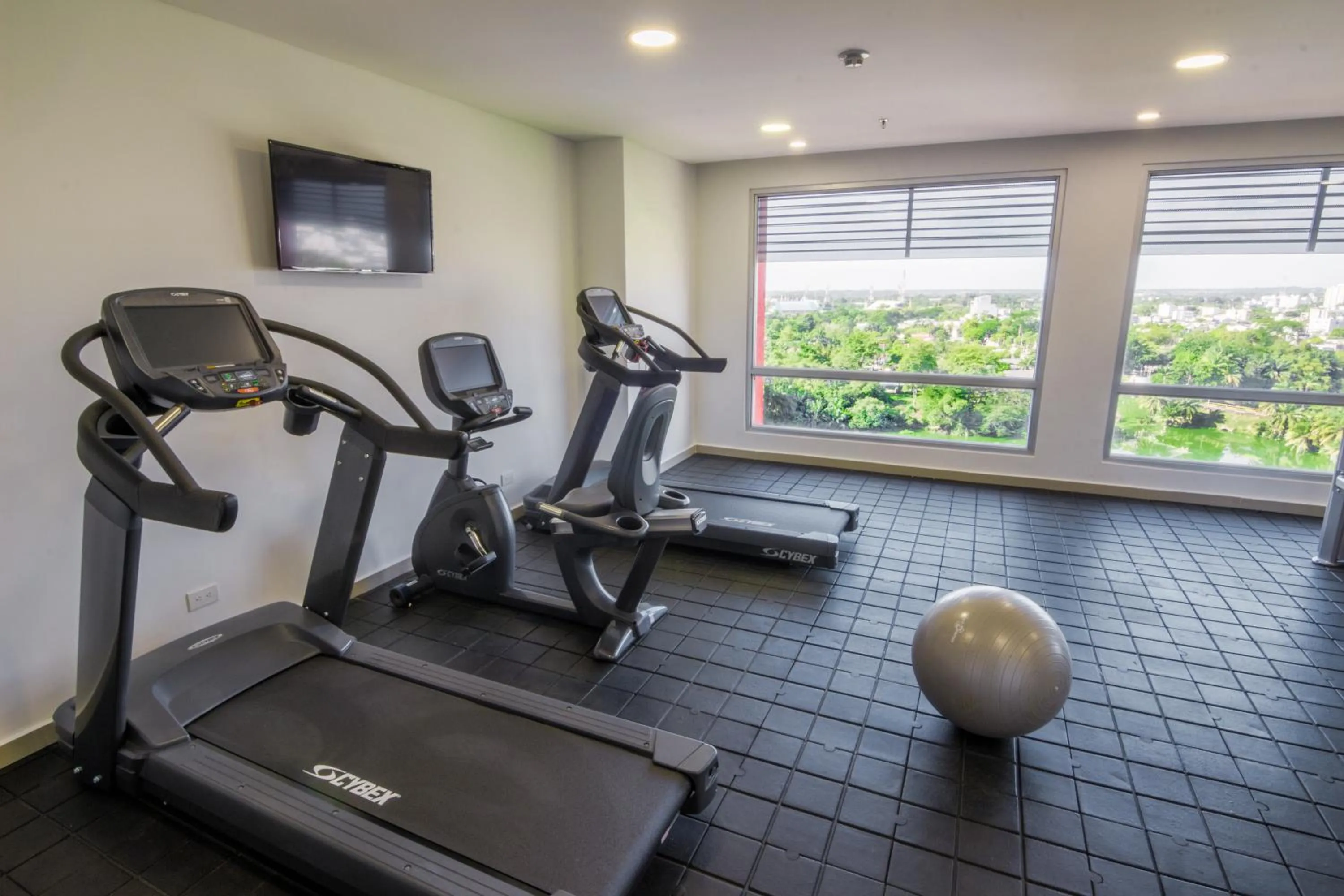Fitness centre/facilities in Park Inn by Radisson Barrancabermeja