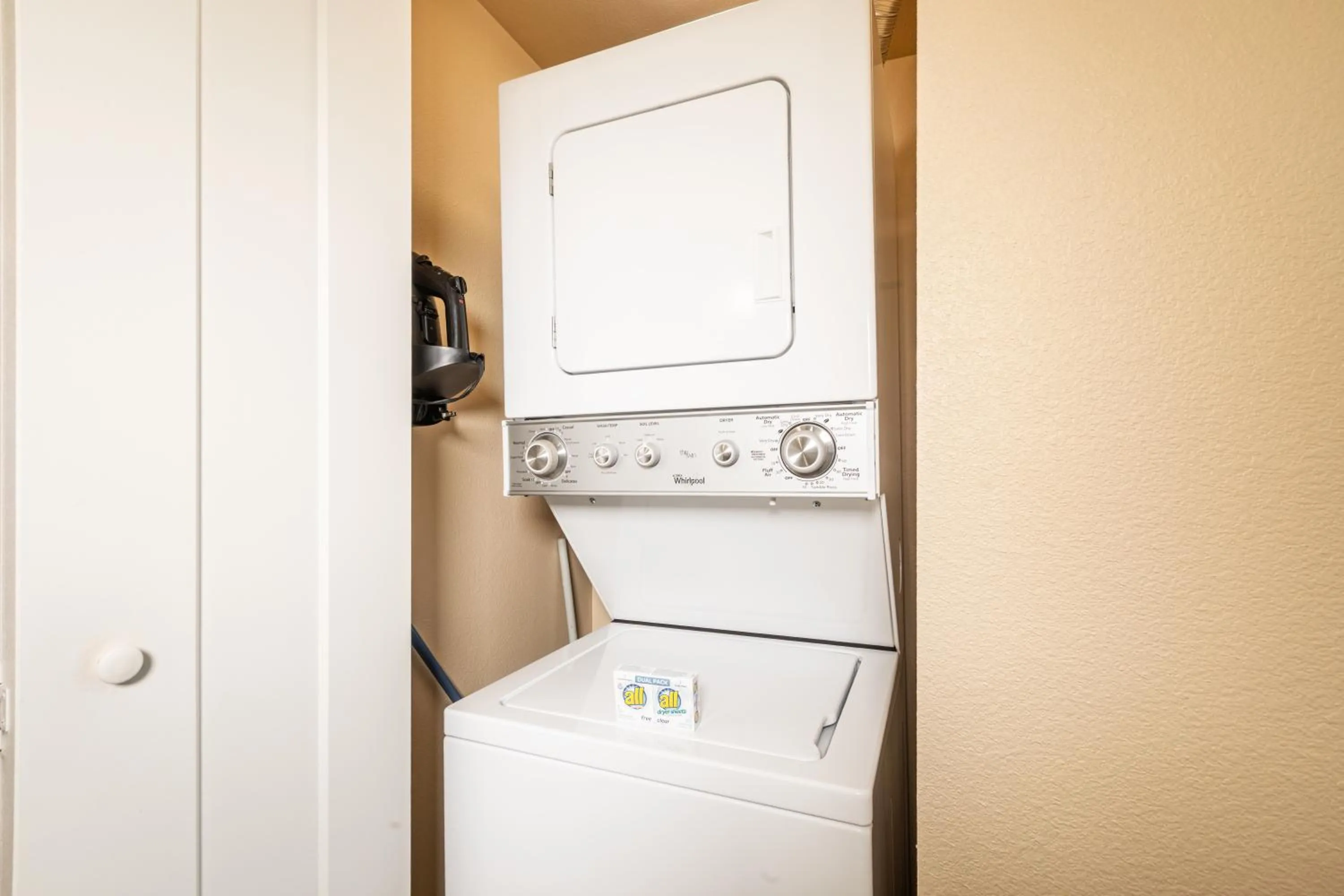 laundry in The Berkley, Las Vegas