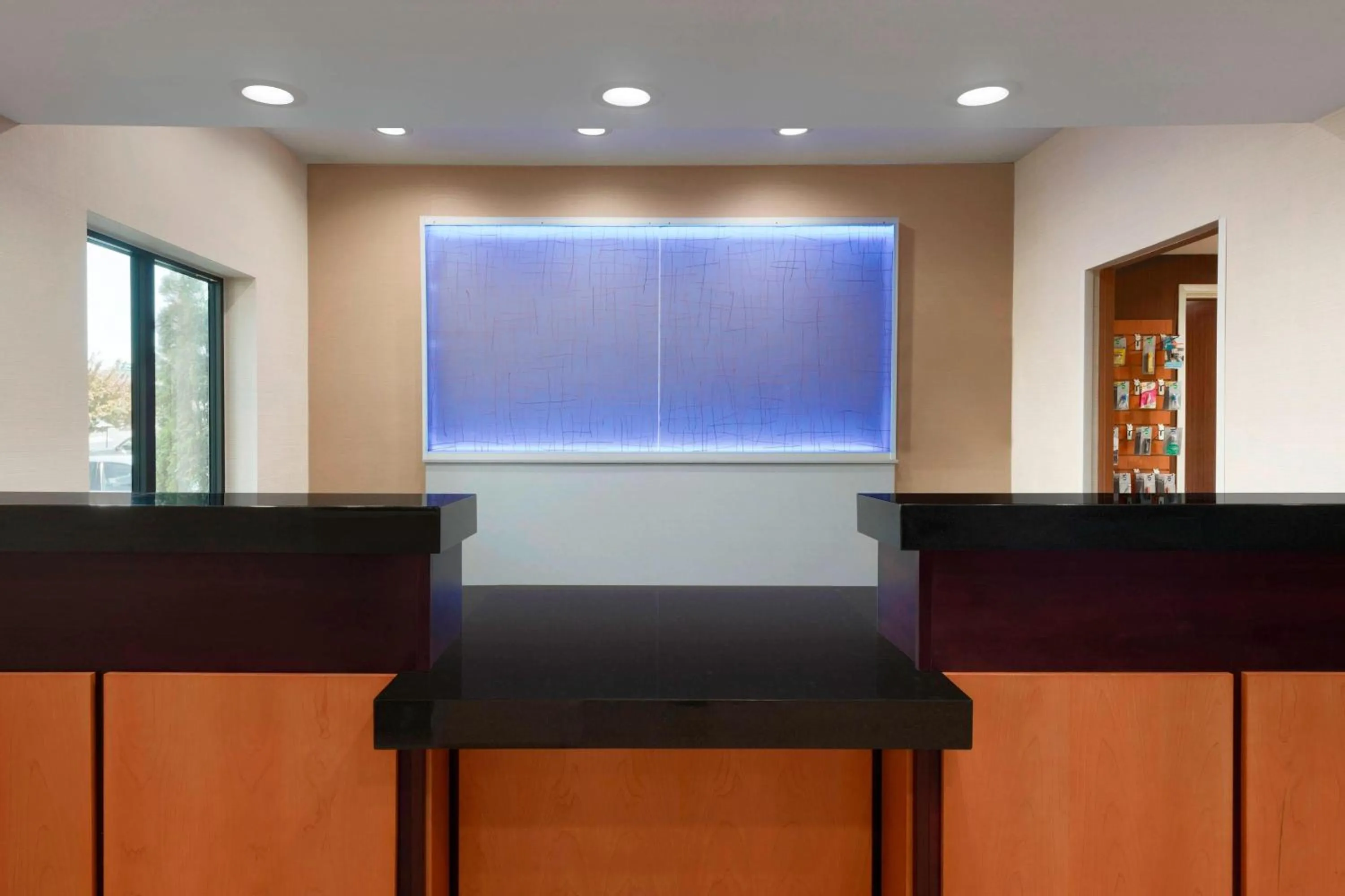 Lobby or reception in Fairfield Inn & Suites Hartford Manchester