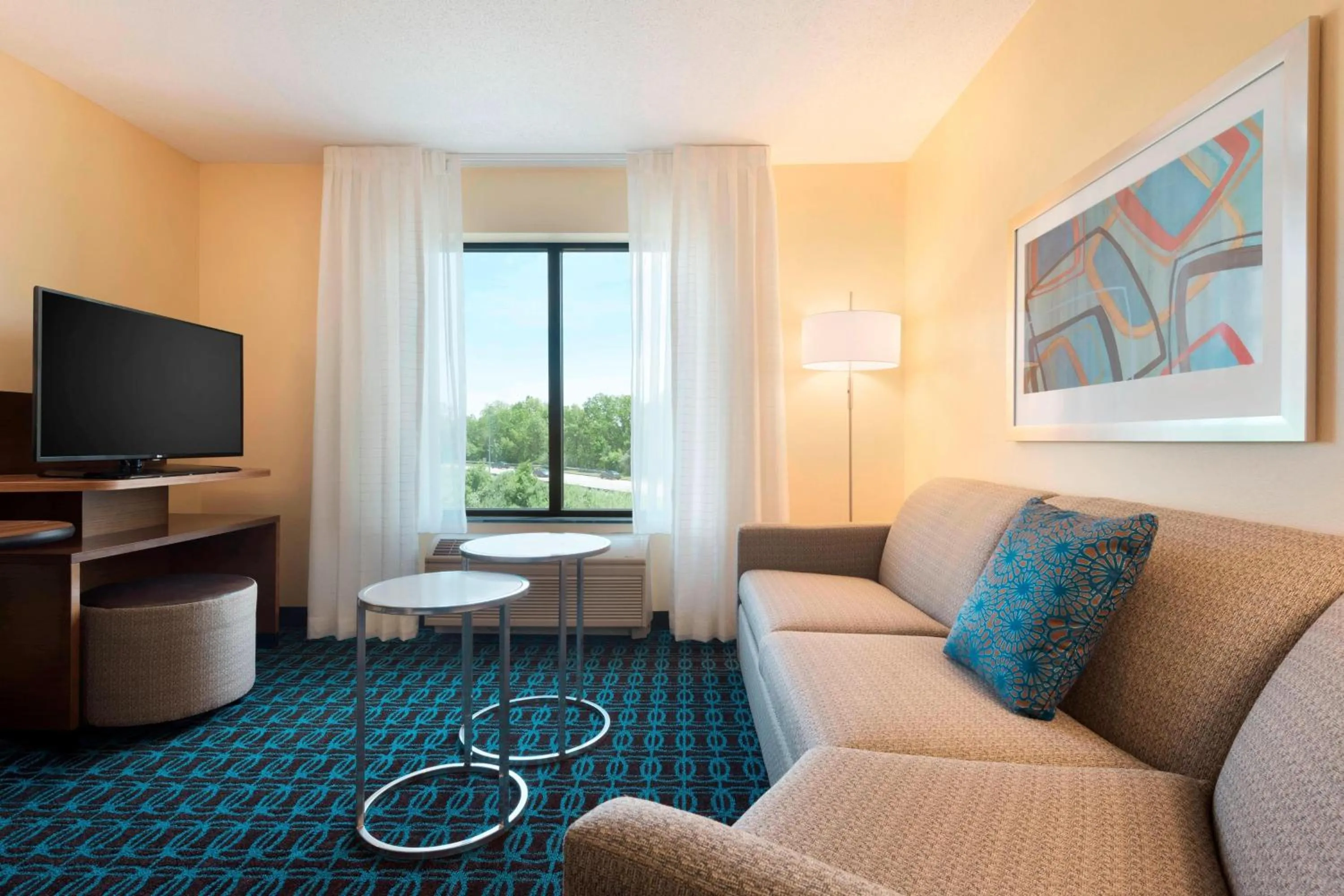 Living room in Fairfield Inn & Suites Hartford Manchester