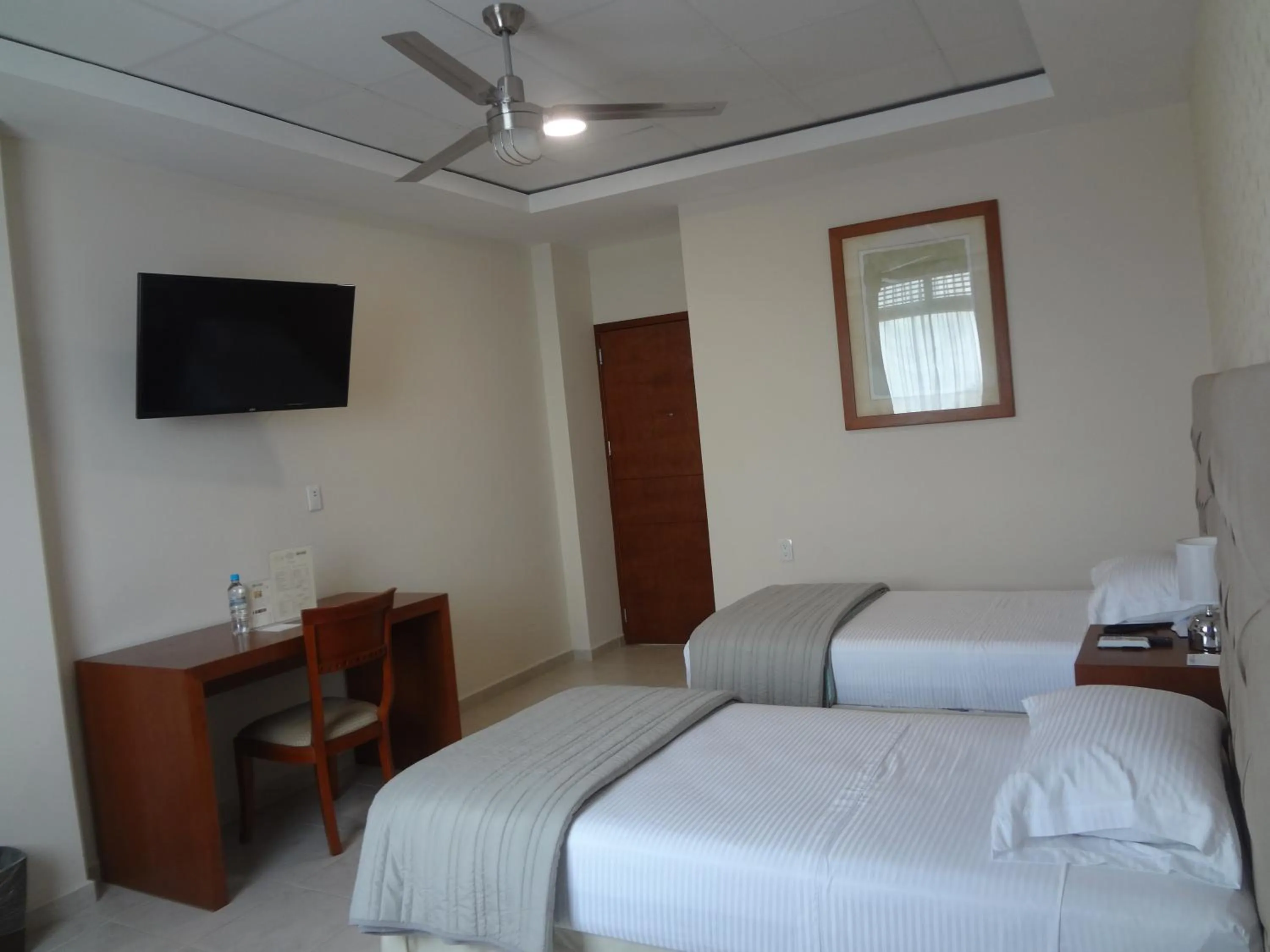 Bed in Hotel Civic Express