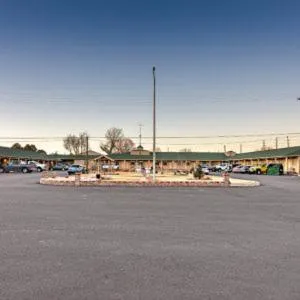 Parking in Sands Motel