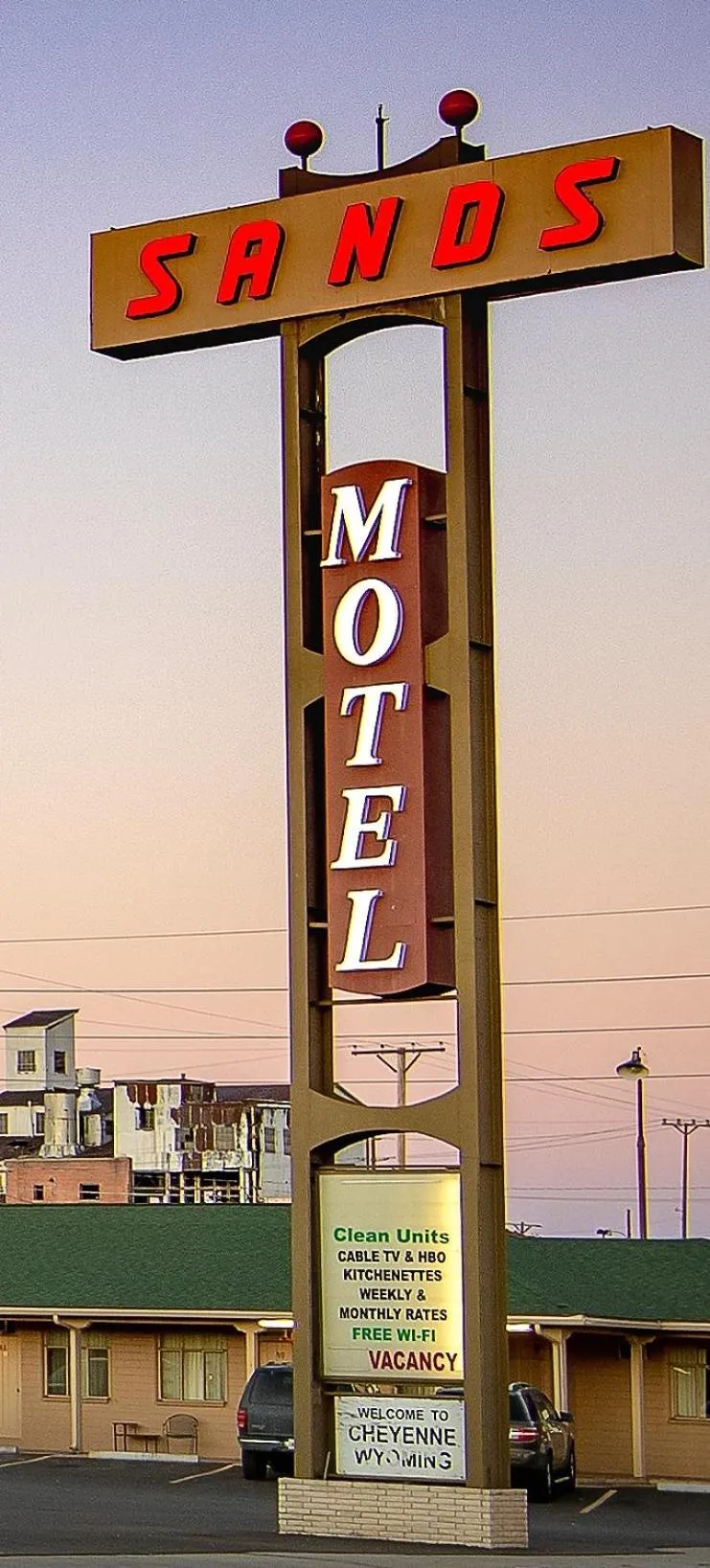 Logo/Certificate/Sign in Sands Motel