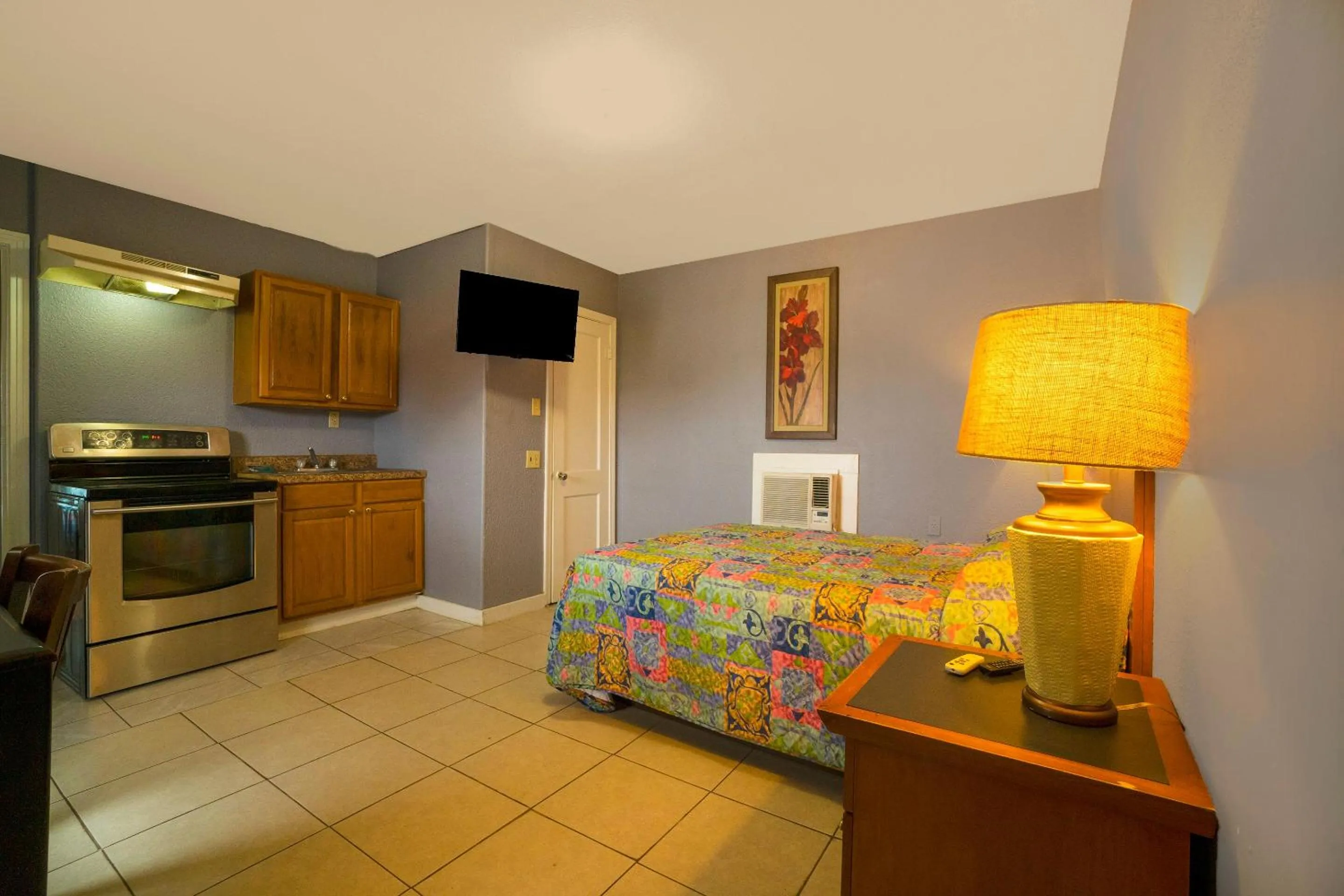 Bedroom in Texana Inn Edna By OYO