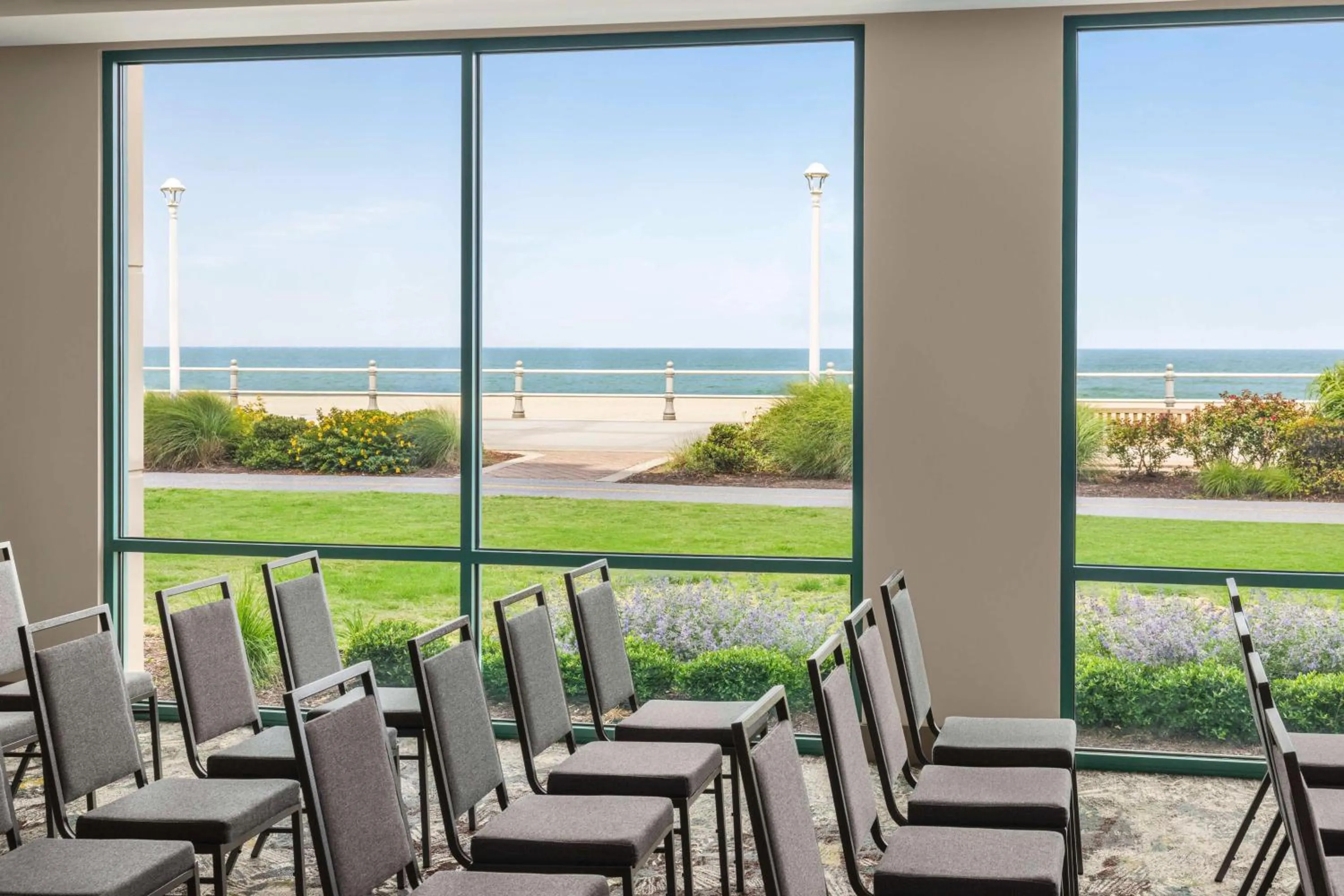 Meeting/conference room in Hampton Inn Virginia Beach-Oceanfront South