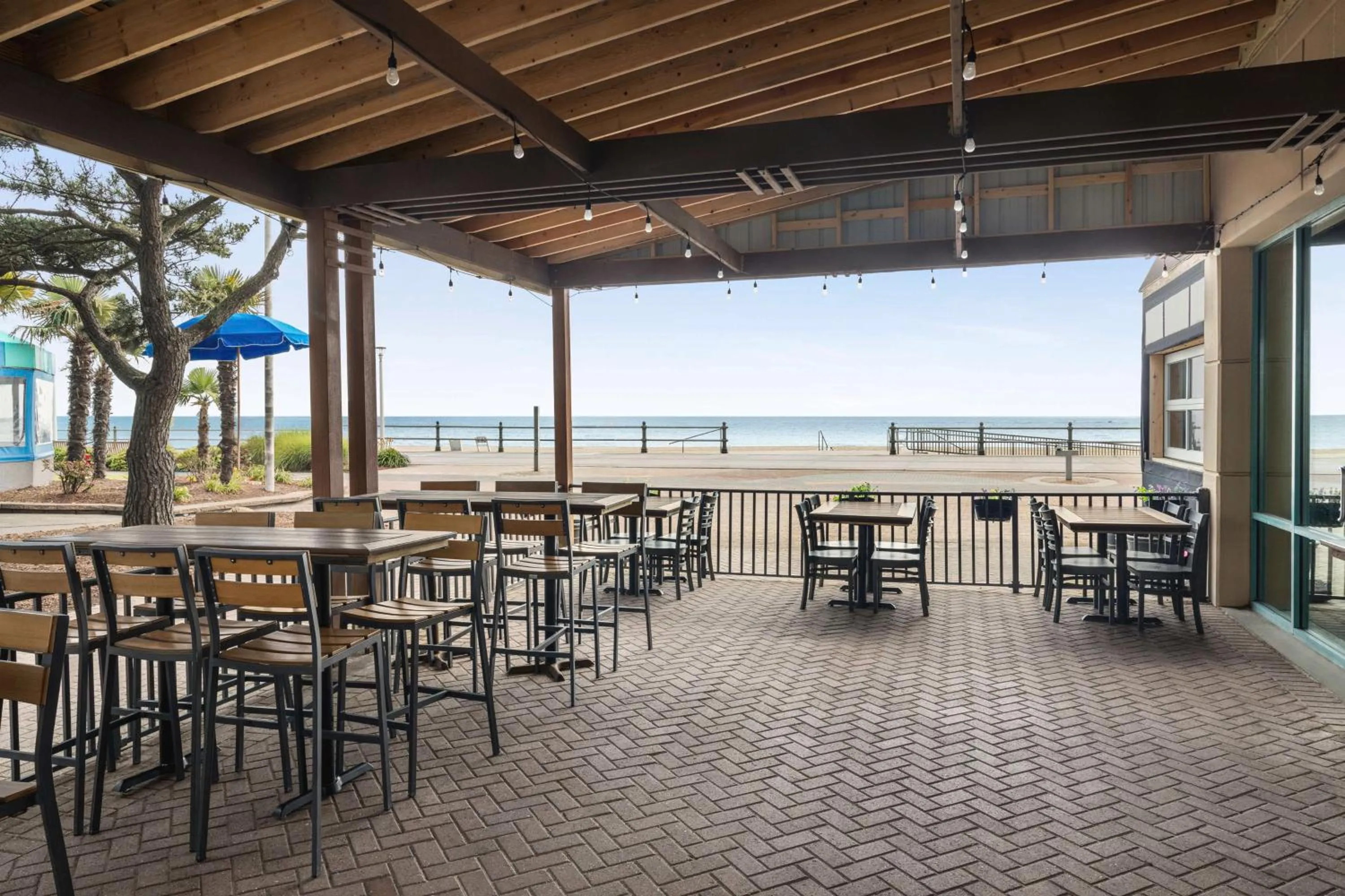 Restaurant/places to eat in Hampton Inn Virginia Beach-Oceanfront South