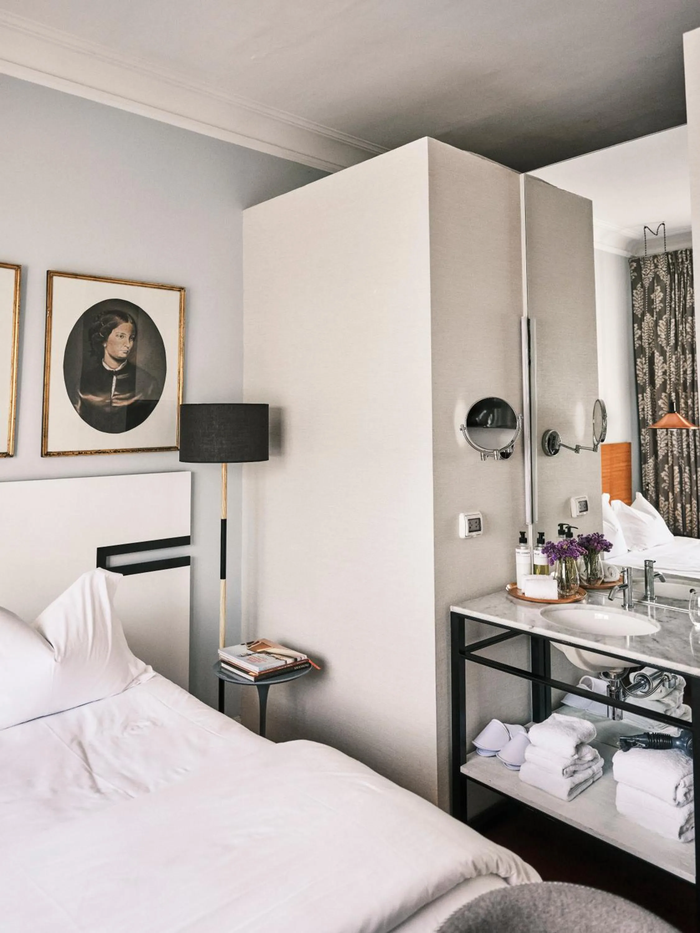 Bathroom, Bed in Atemporal by Andean