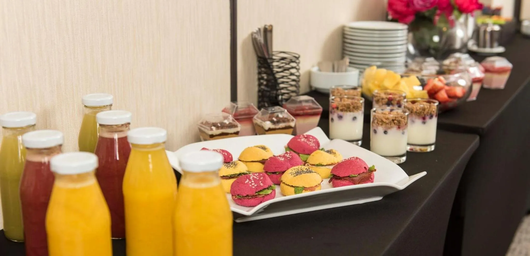 Meeting/conference room in Holiday Inn Express Santiago Las Condes by IHG