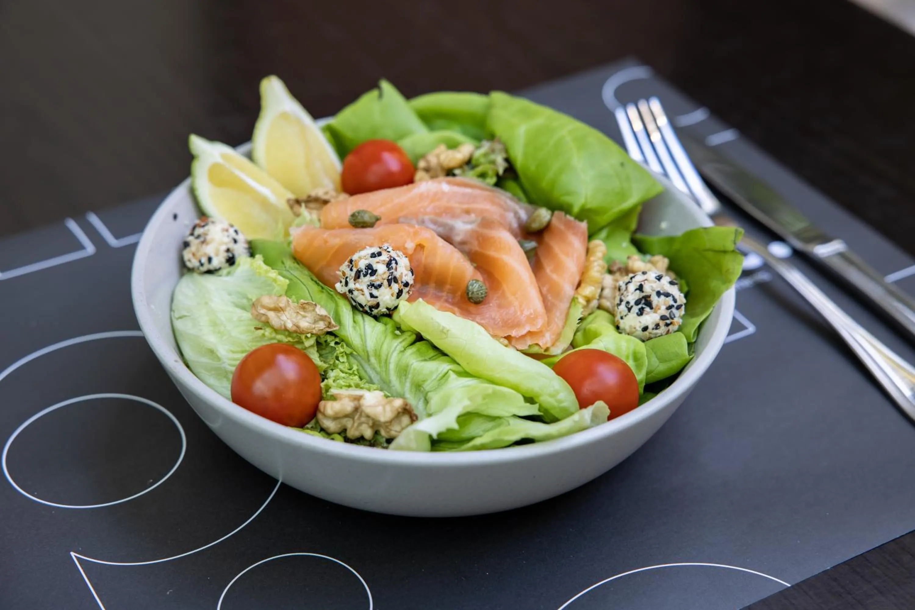 Food and drinks in Holiday Inn Express Santiago Las Condes by IHG