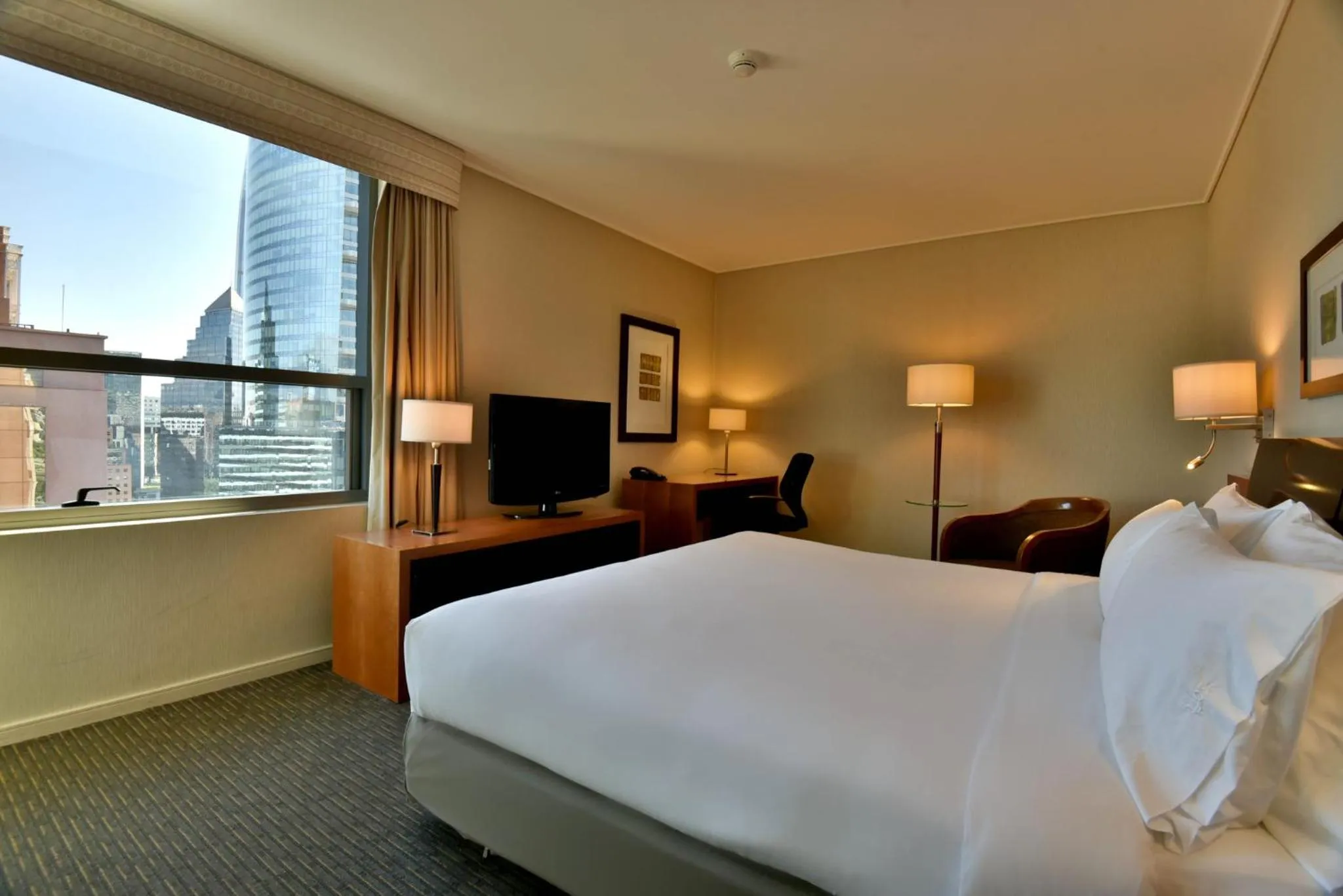 Photo of the whole room, Bed in Holiday Inn Express Santiago Las Condes by IHG