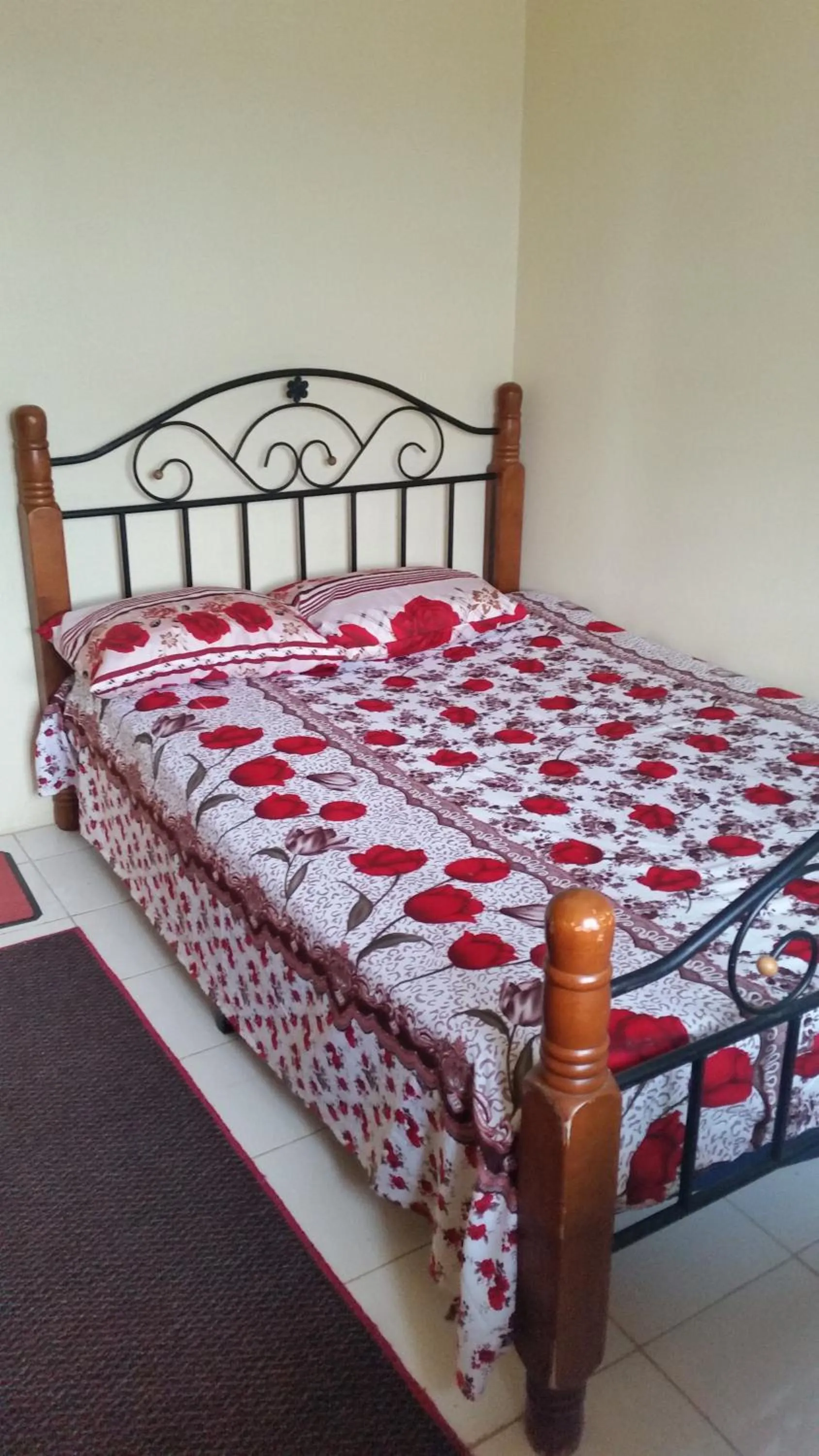 Bed in Westfield Homestay Fiji