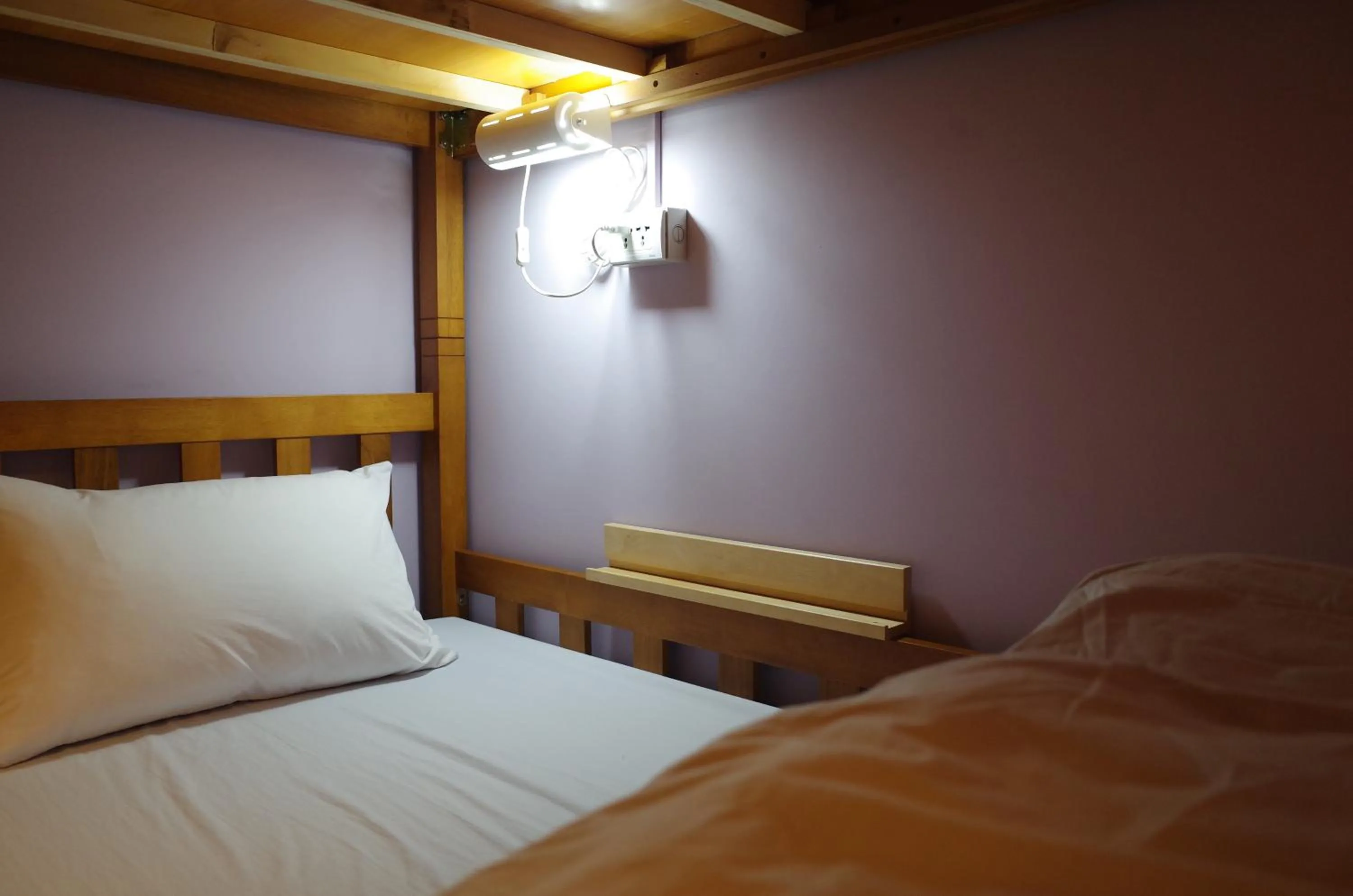 Center.Center Hostel