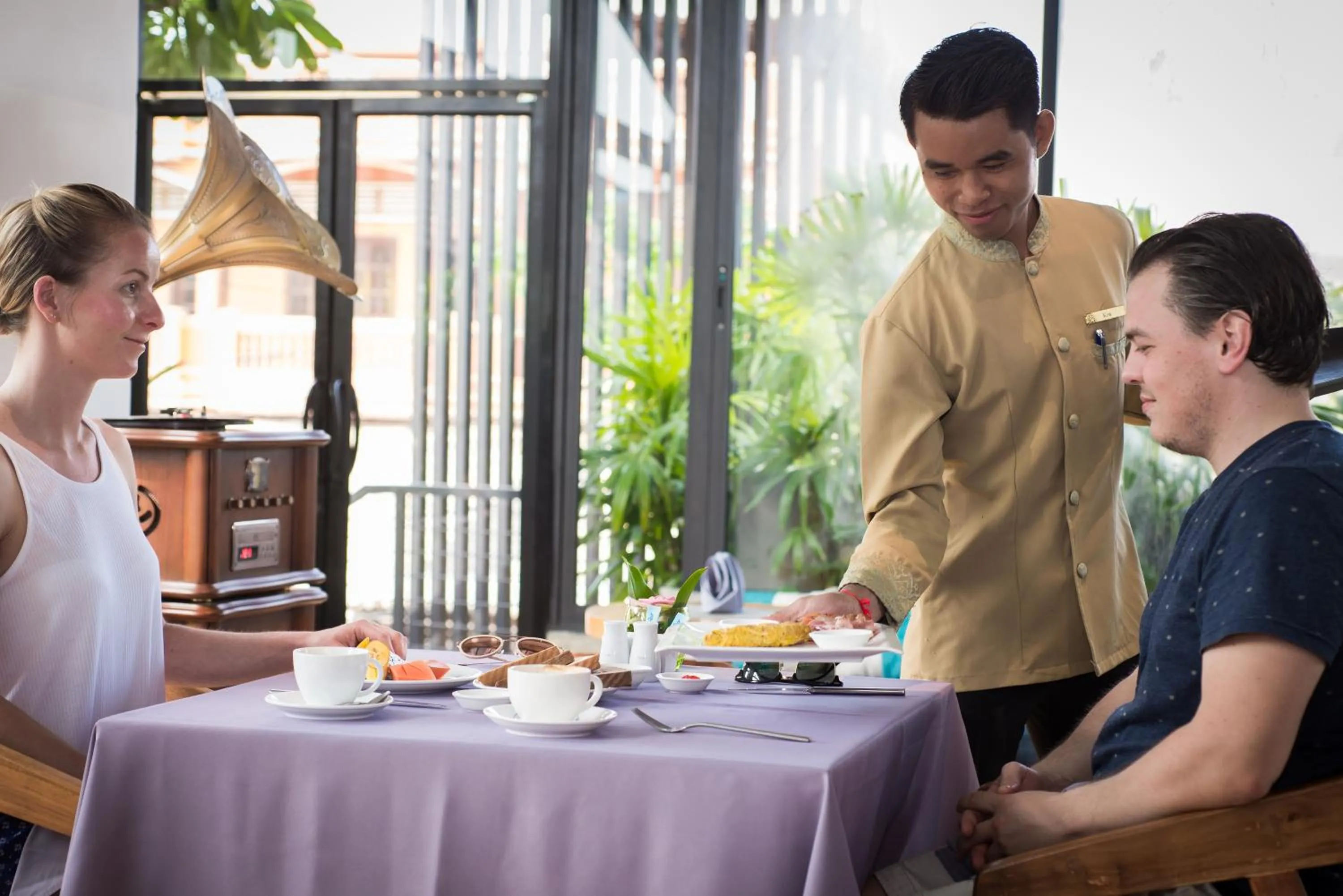 Restaurant/places to eat in The Privilege Boutique