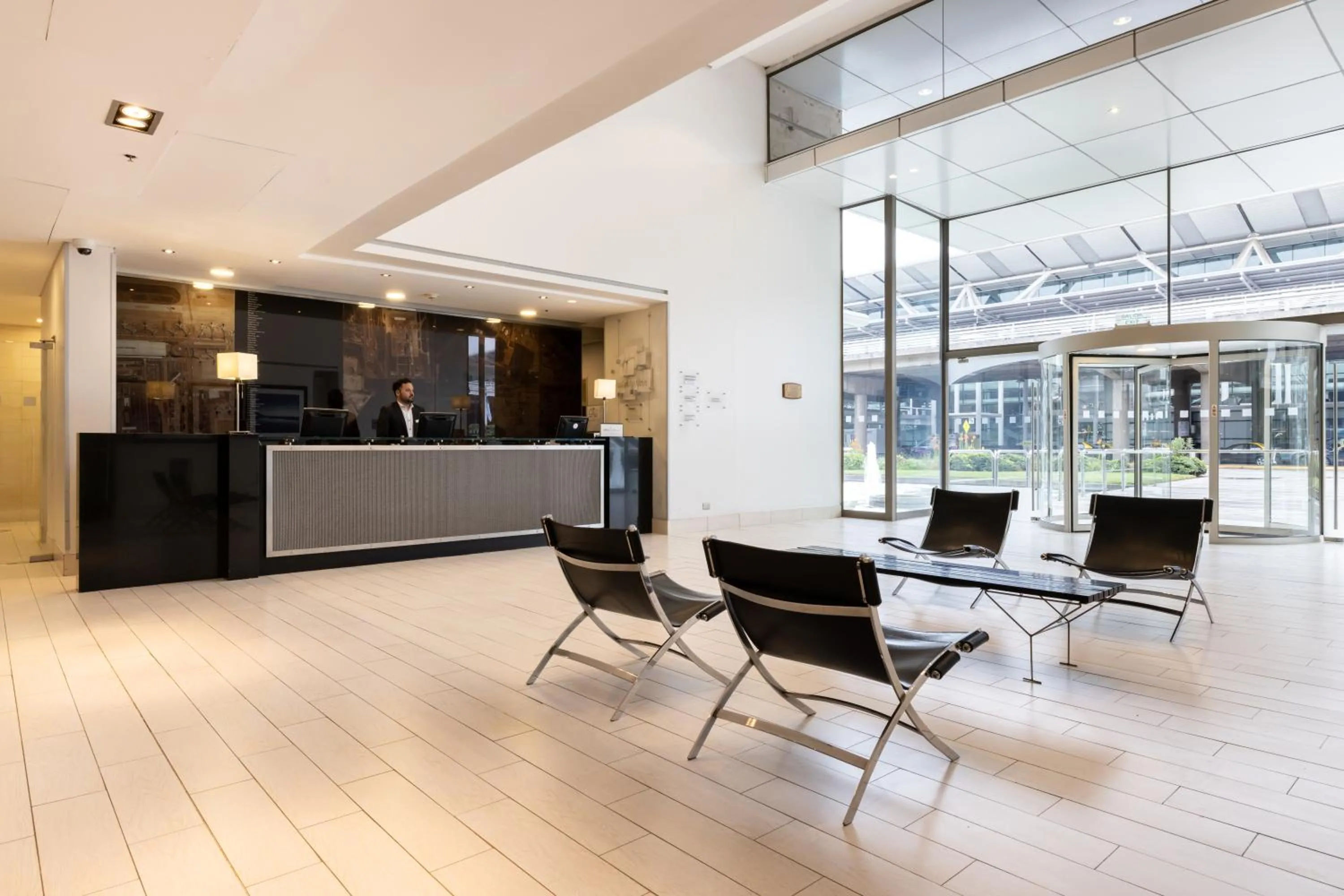 Holiday Inn Santiago - Airport Terminal by IHG