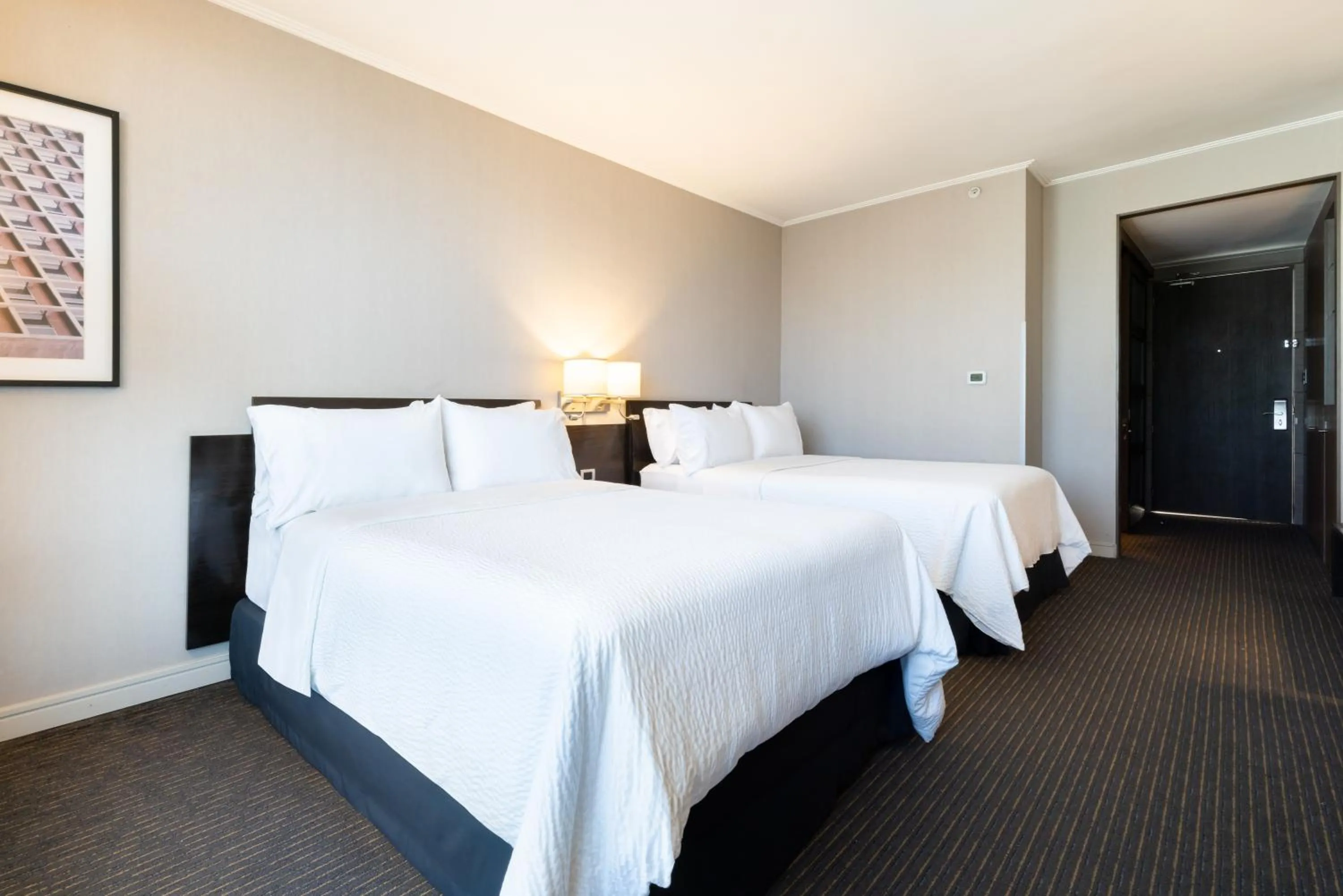 Bed in Holiday Inn Santiago - Airport Terminal by IHG