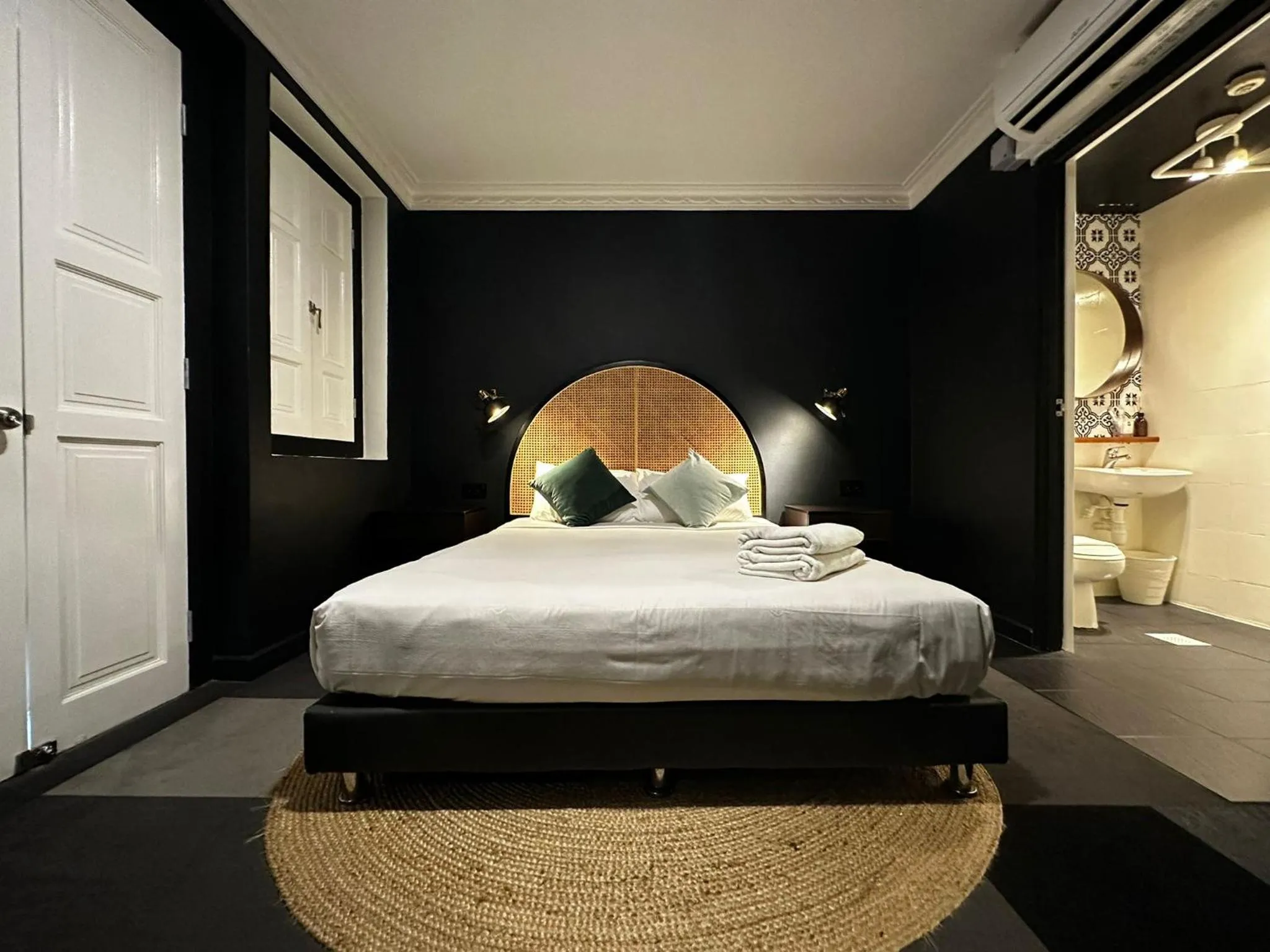 Bedroom, Bed in Check-Inn at Little India