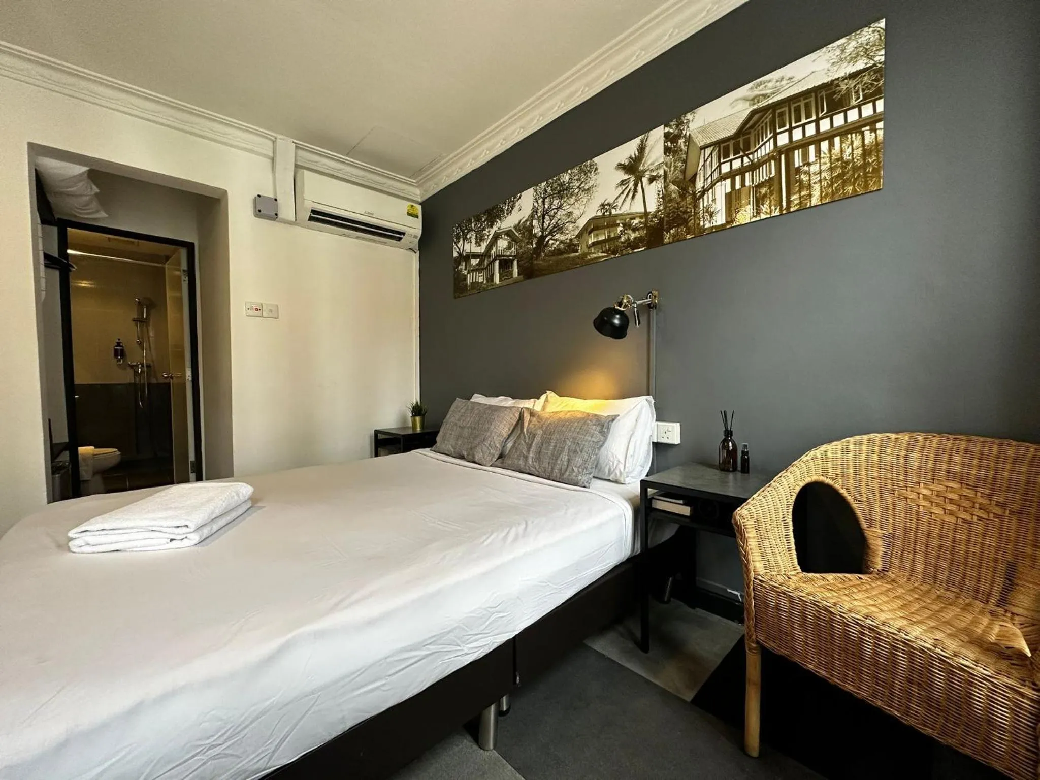 Bed in Check-Inn at Little India