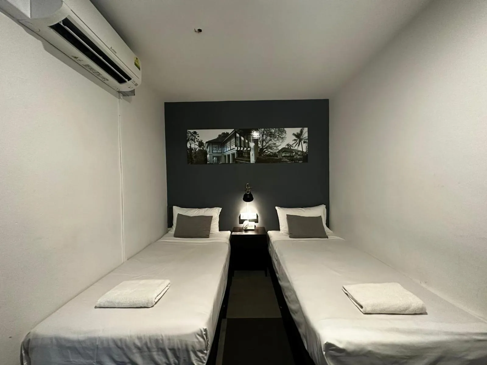 Bed in Check-Inn at Little India