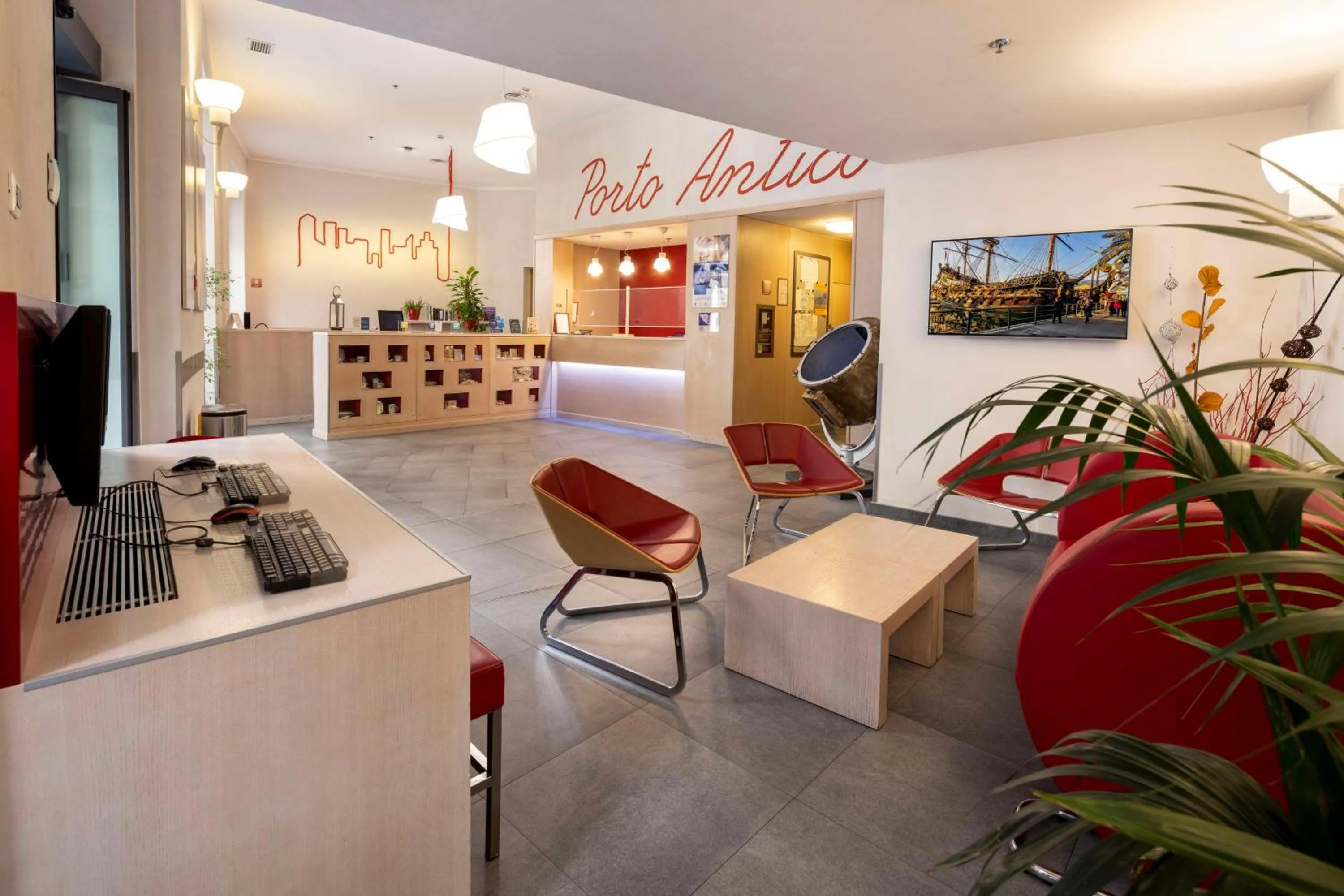 Lobby or reception in Best Western Porto Antico