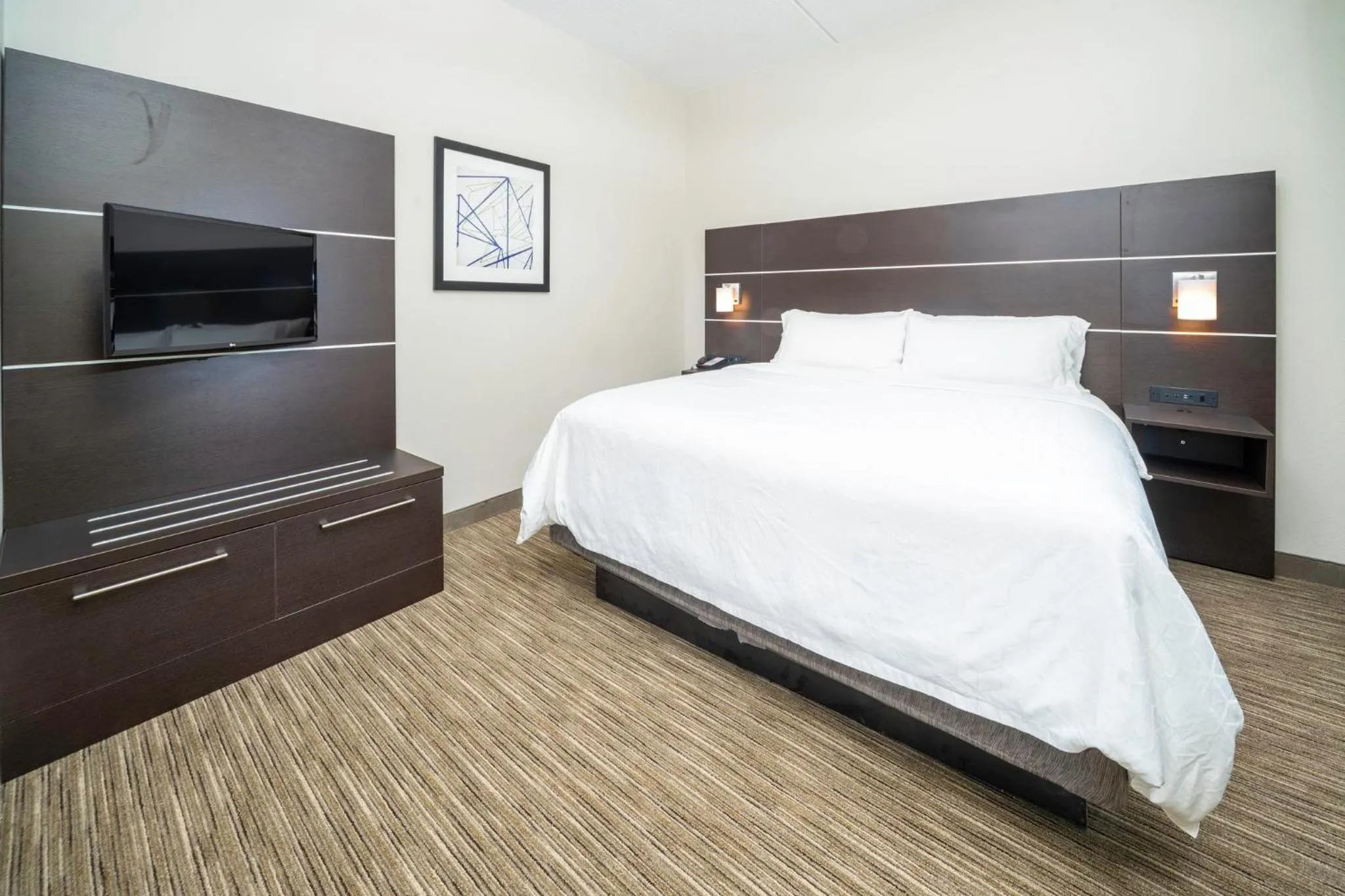 Photo of the whole room, Bed in Holiday Inn Express Clayton Southeast Raleigh by IHG