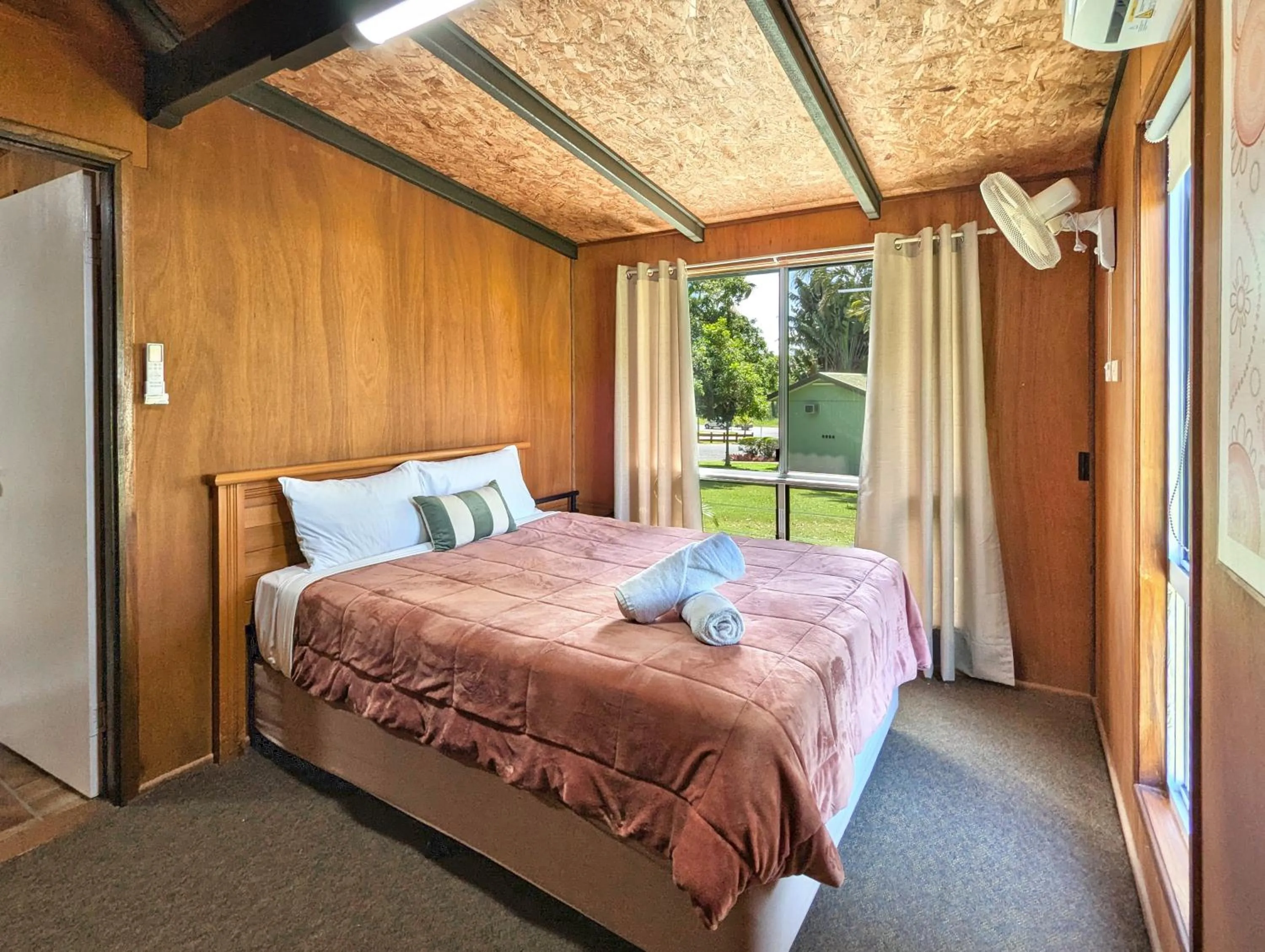 Bed in Gumnut Glen Cabins