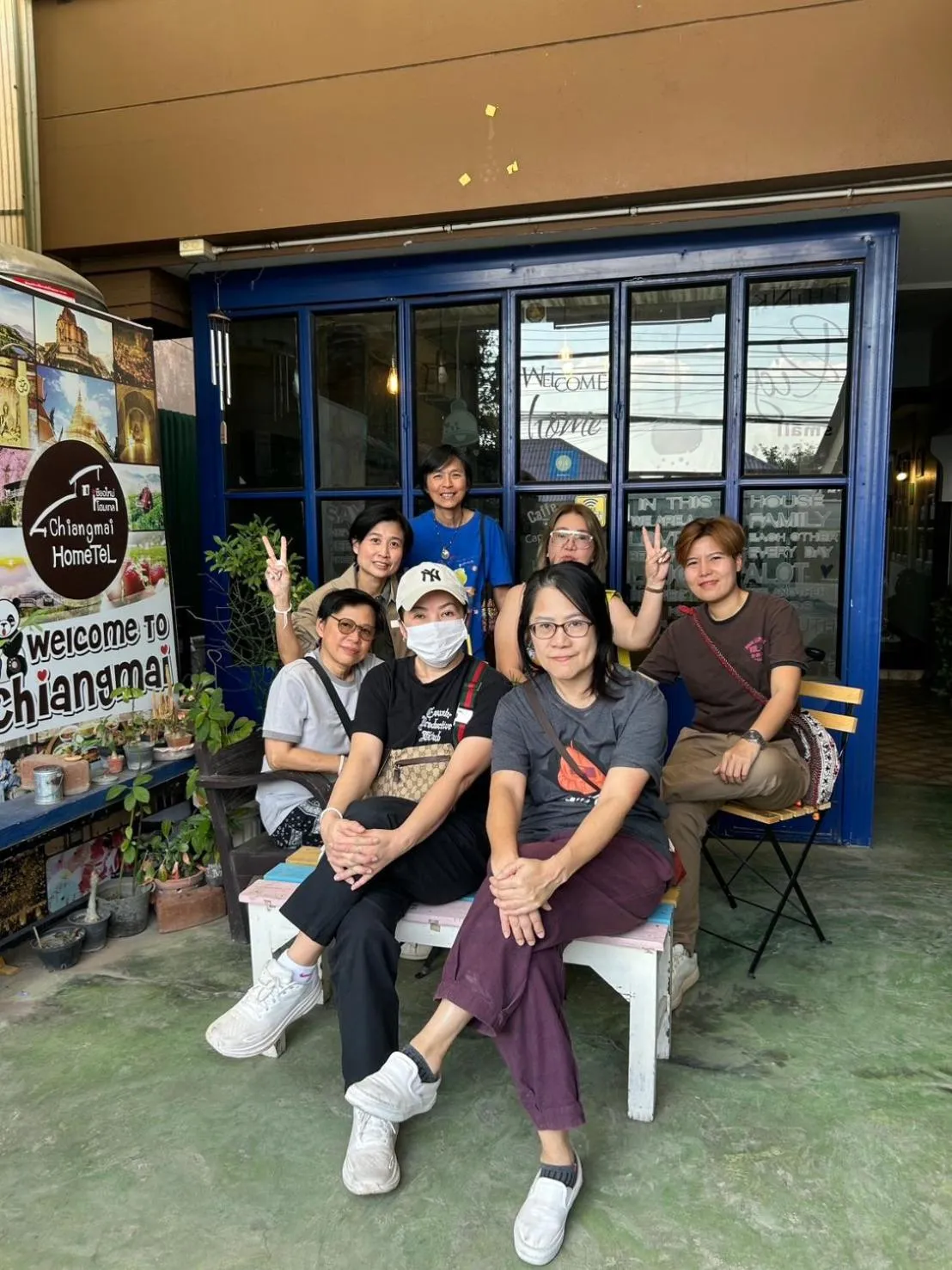 Restaurant/places to eat in Chiangmai HomeTeL