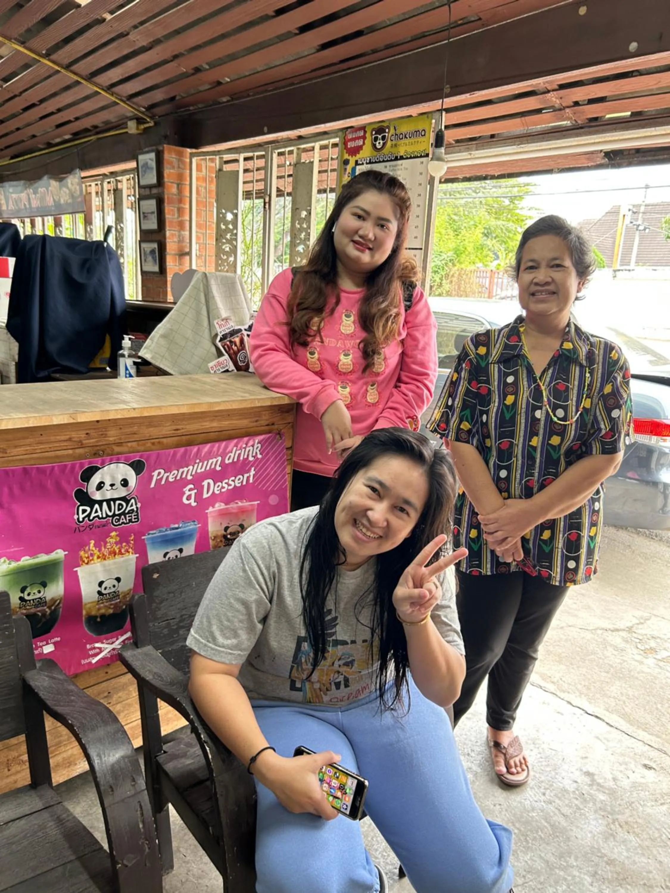 People in Chiangmai HomeTeL