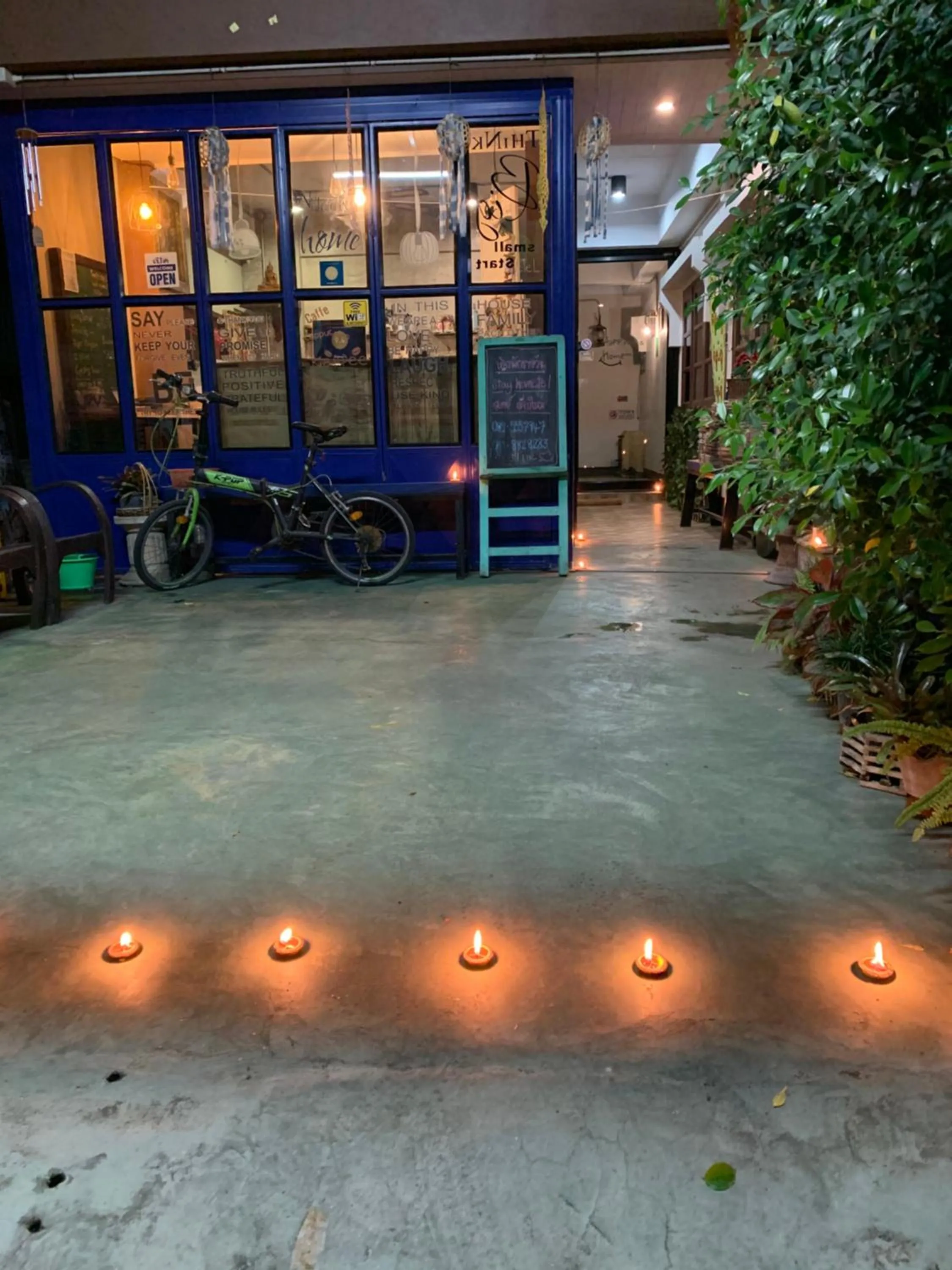 Facade/entrance in Chiangmai HomeTeL