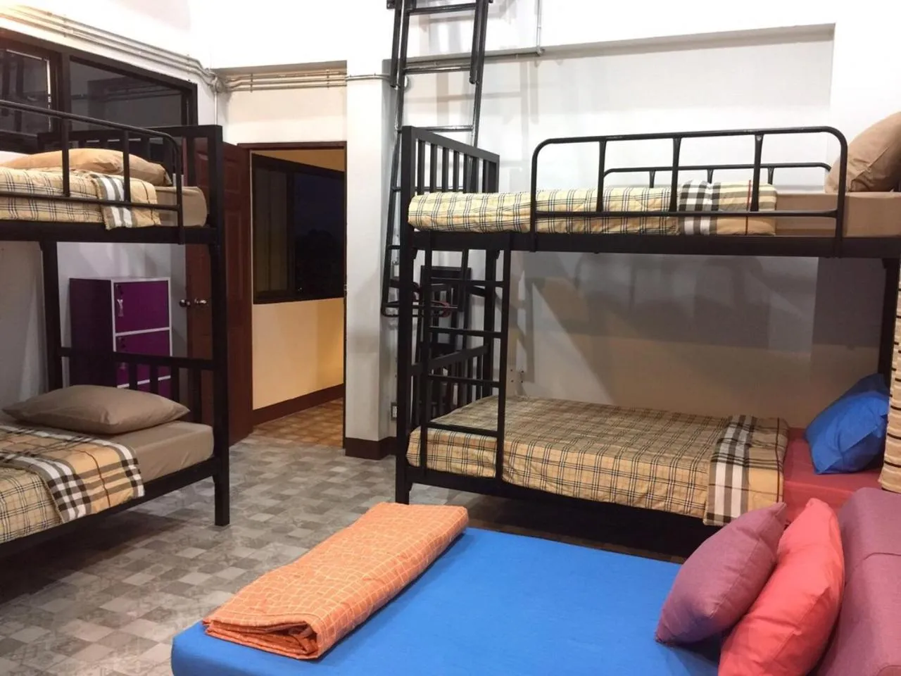 Bed in Chiangmai HomeTeL