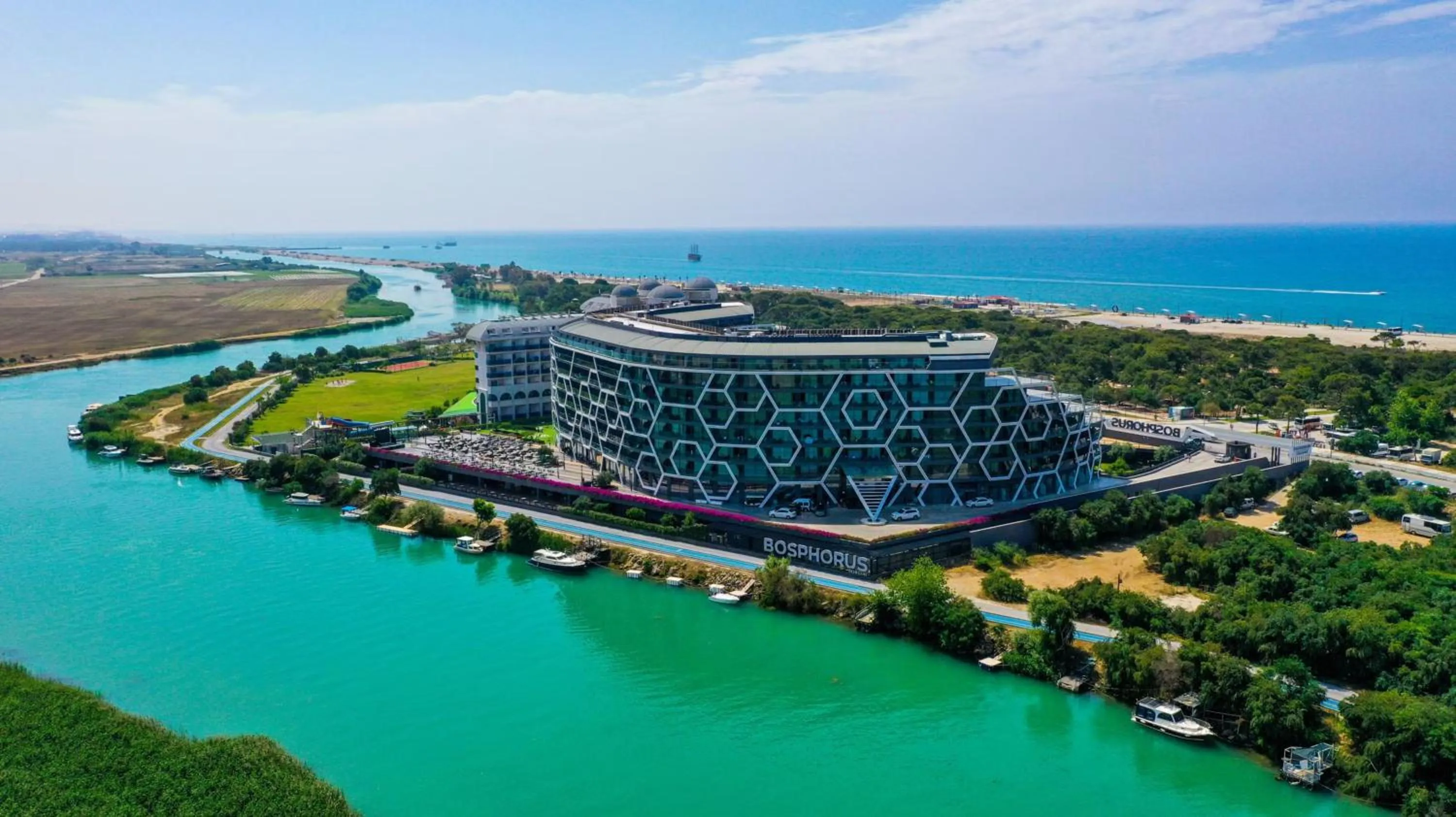 Property building in Bosphorus Sorgun Hotel - Ultra All Inclusive