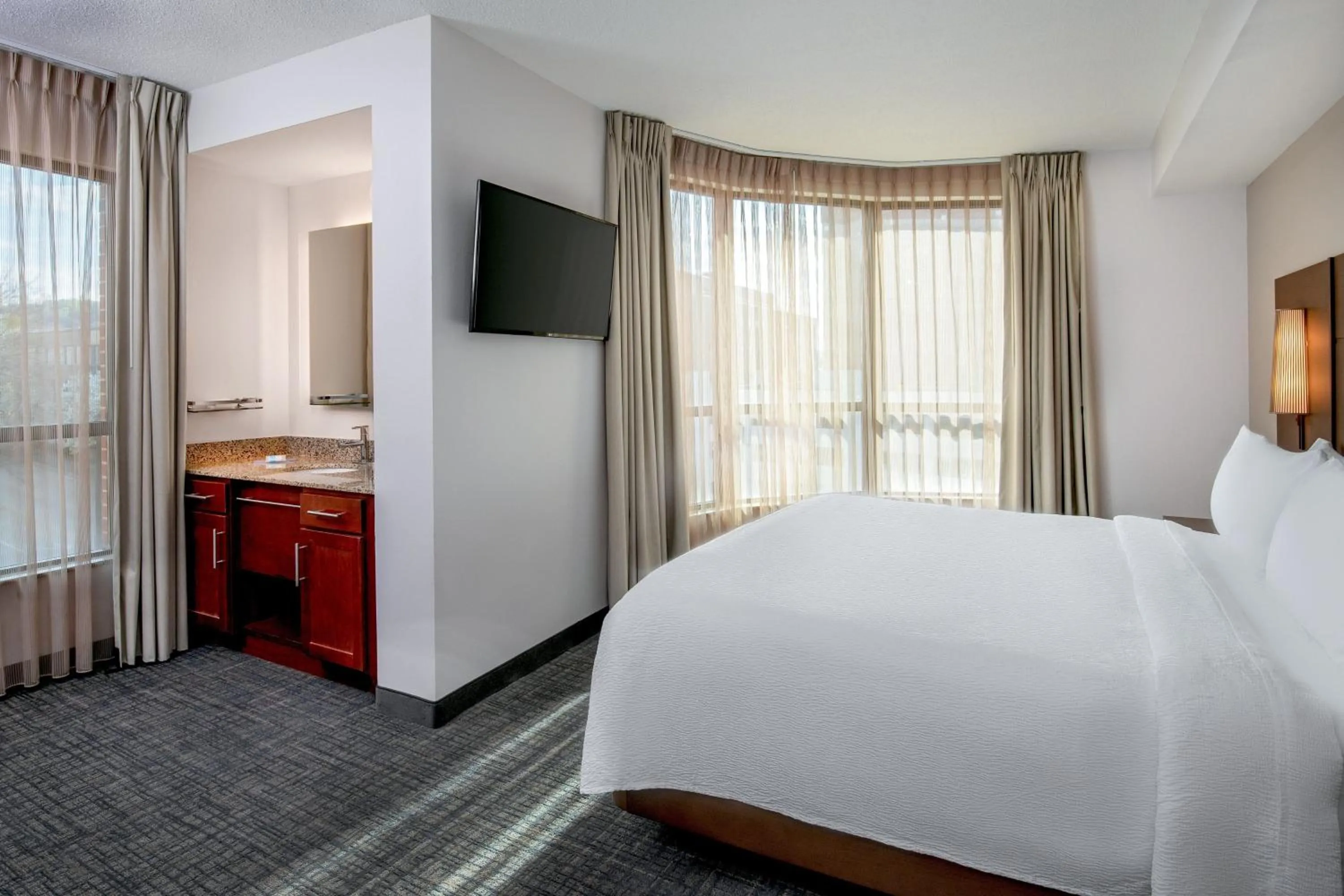 Bedroom, Bed in Residence Inn by Marriott Birmingham Downtown UAB