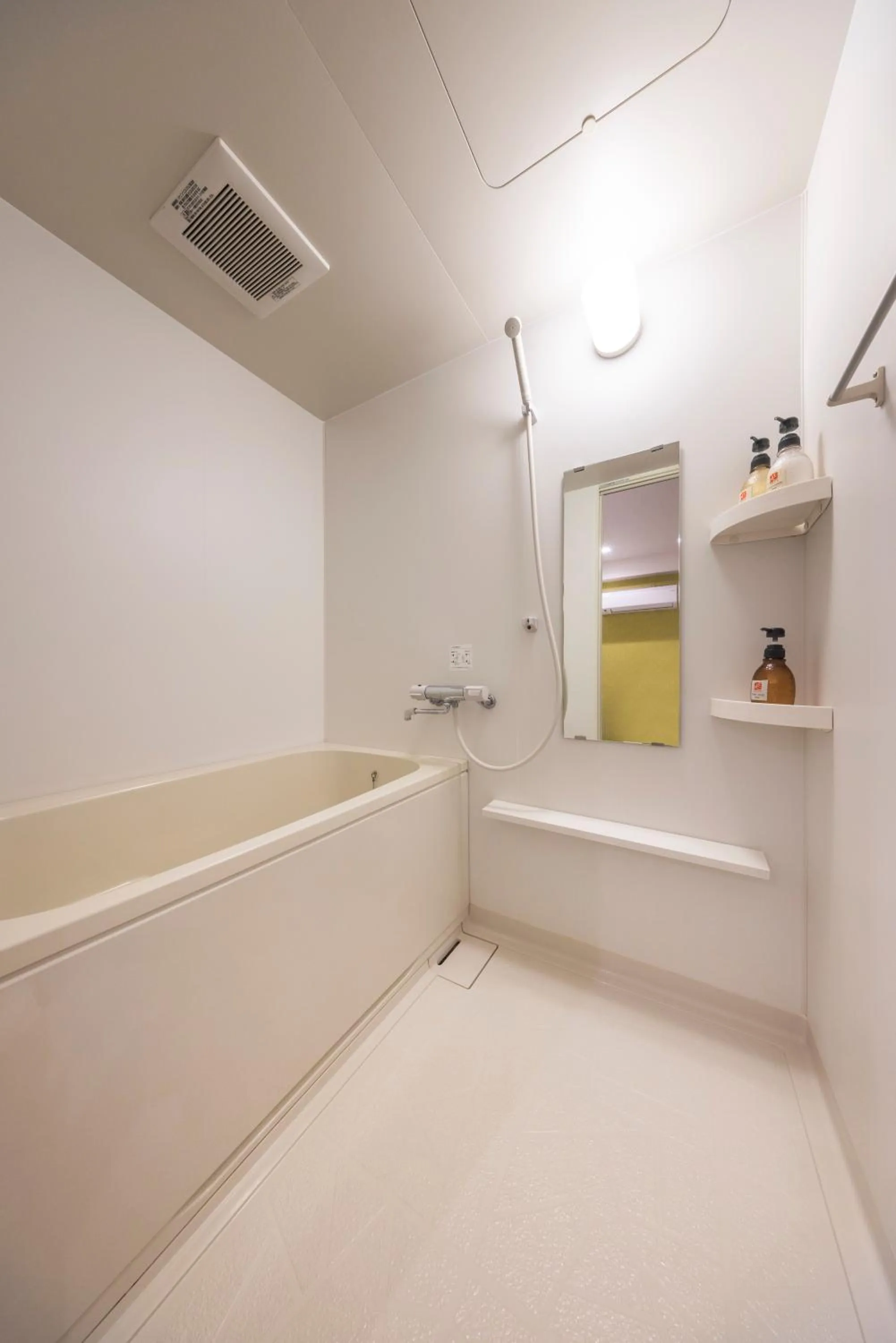 Bathroom in Hotel Cerezo