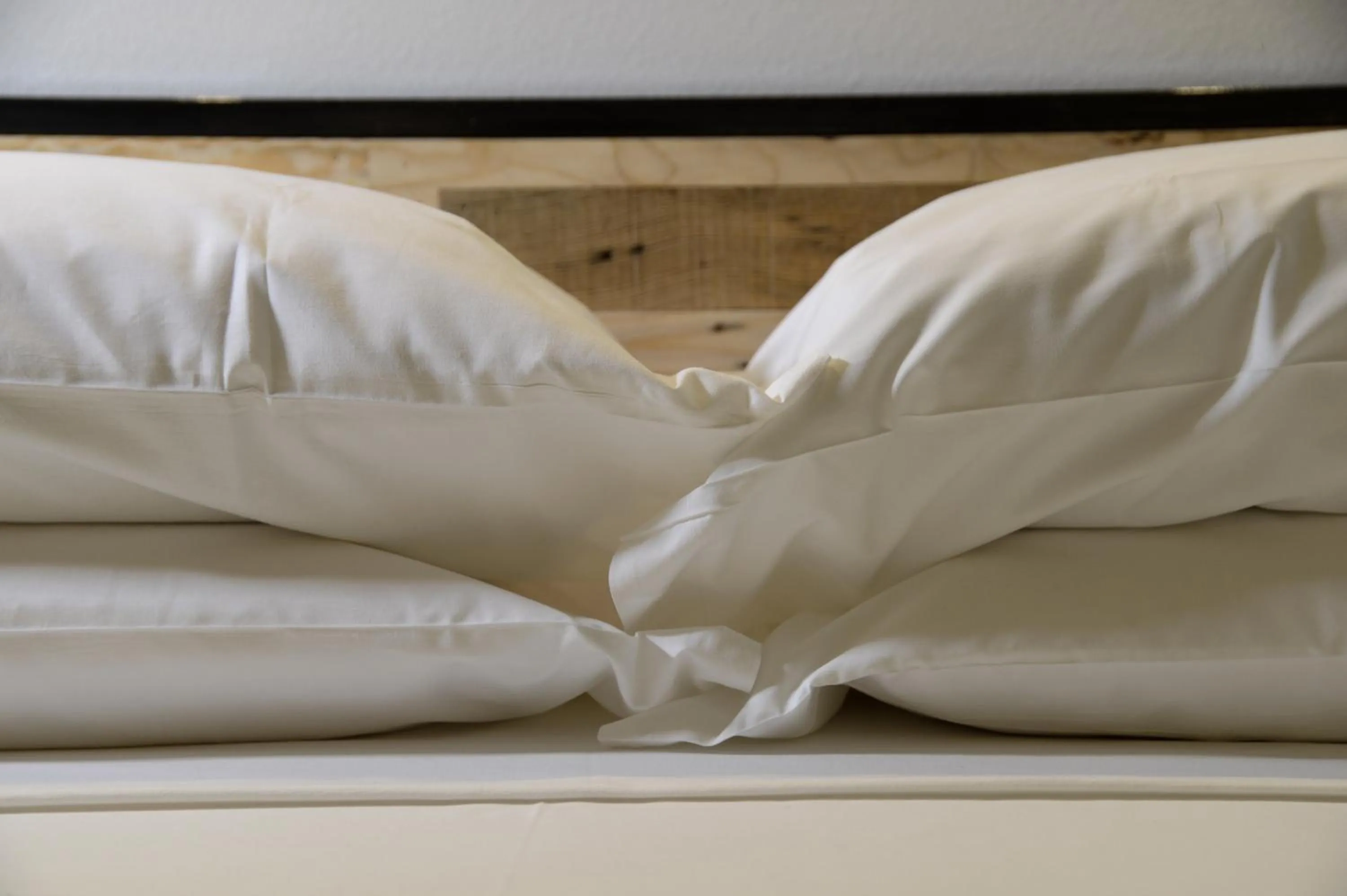 Decorative detail, Bed in Piano Tre