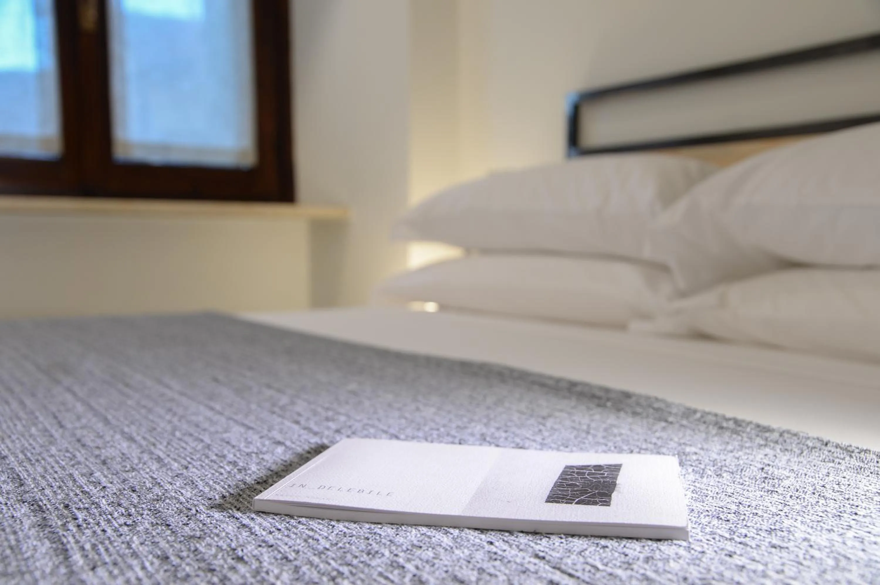 Decorative detail, Bed in Piano Tre