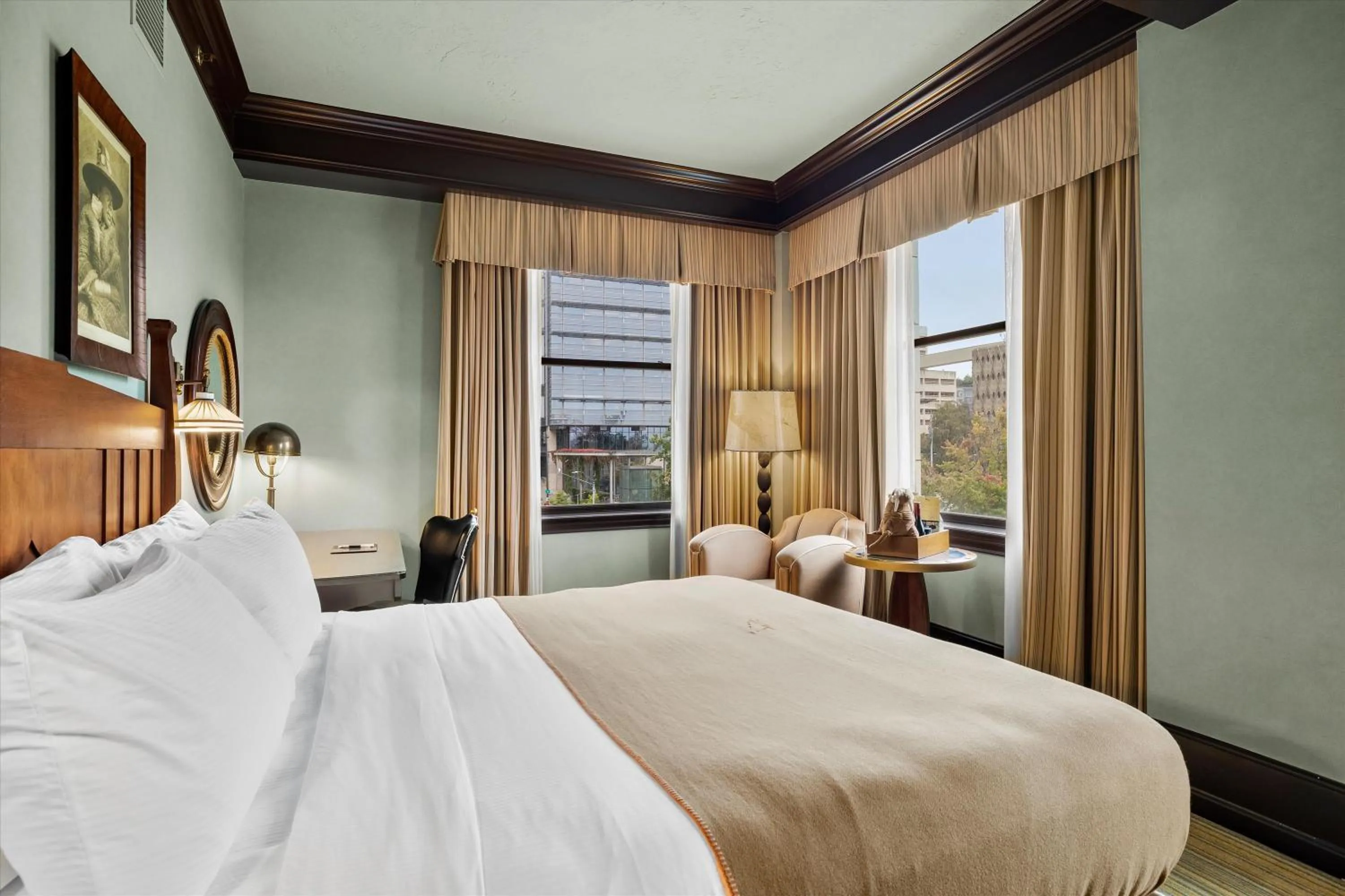 Bedroom, Bed in Arctic Club Hotel