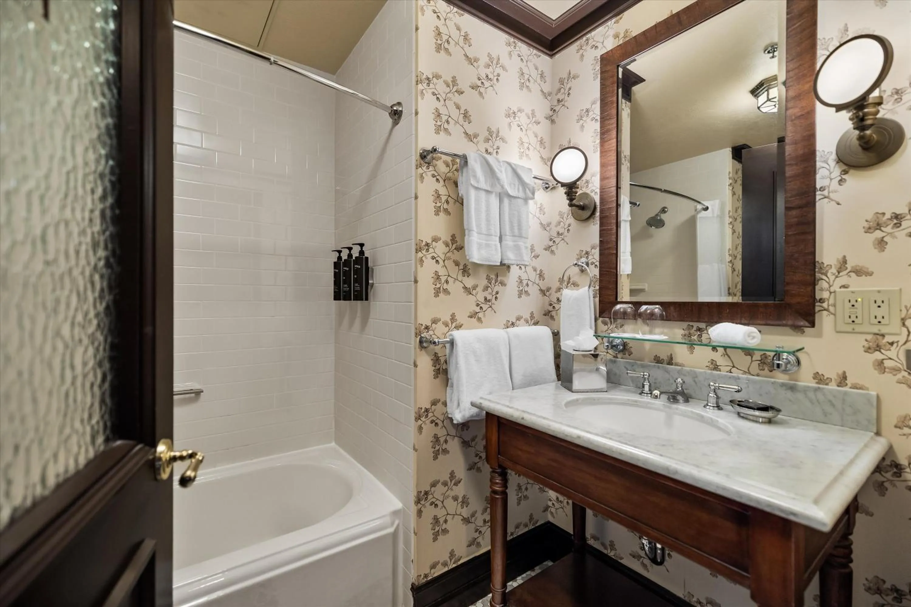 Shower in Arctic Club Hotel