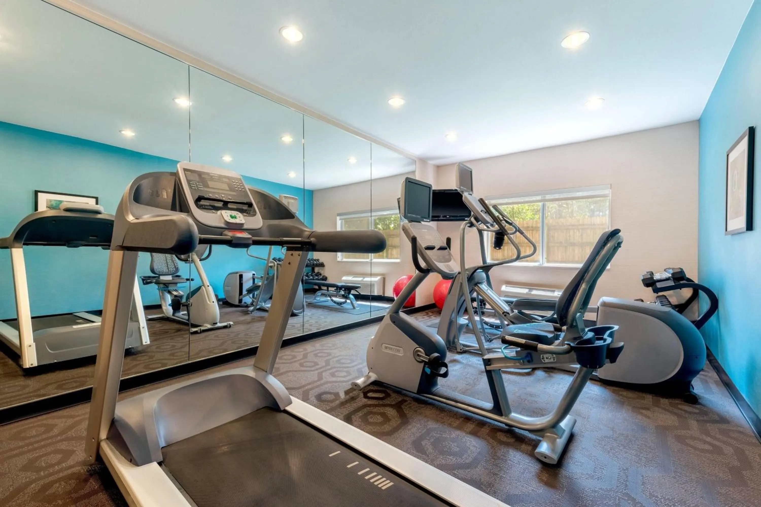 Fitness centre/facilities in Fairfield Inn & Suites Stevens Point