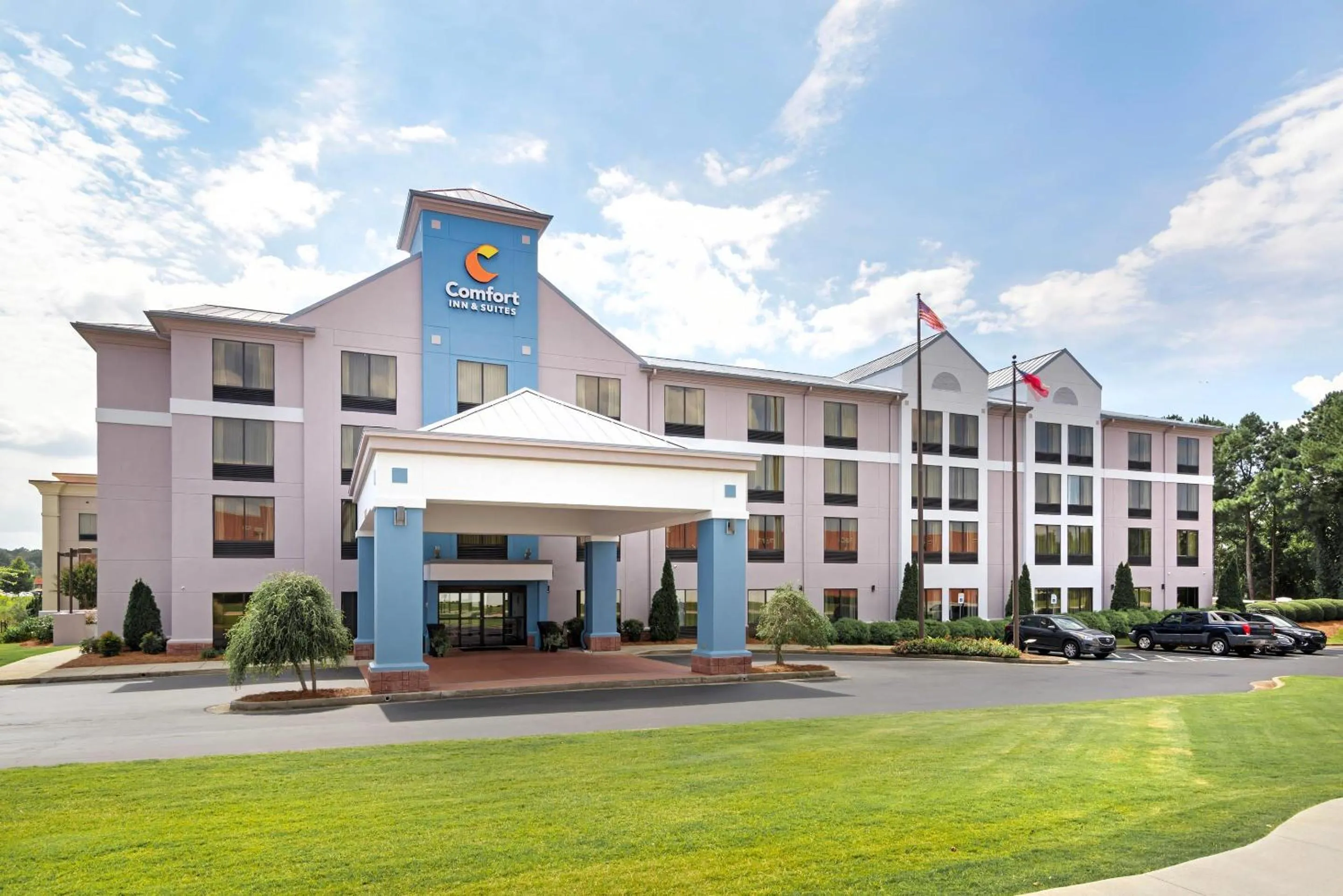 Property building in Comfort Inn & Suites Carrollton