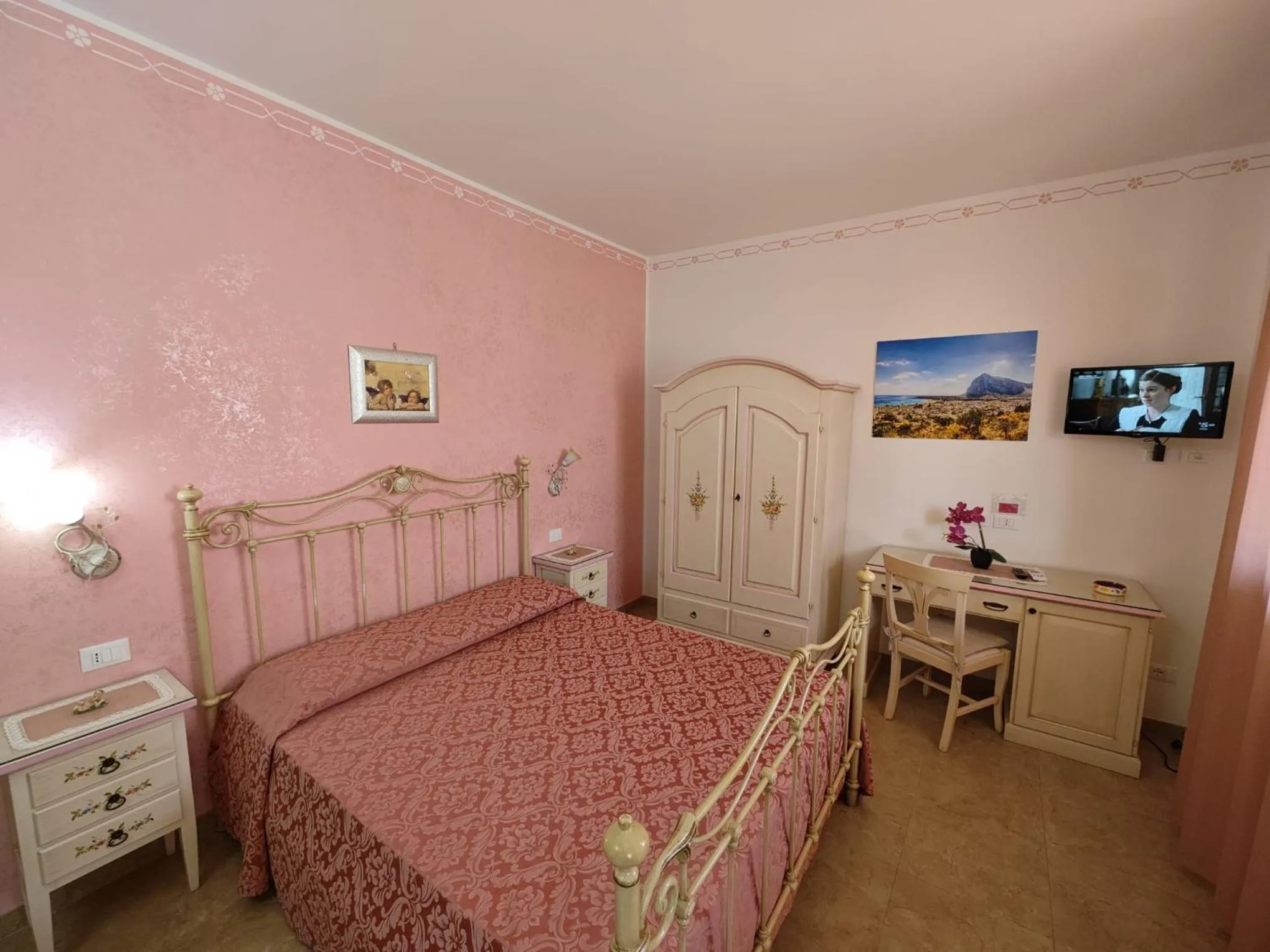 Bedroom in B&B Orchidea