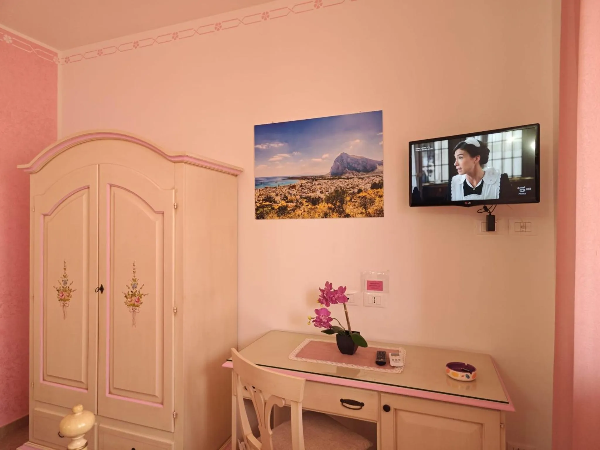 Bedroom in B&B Orchidea