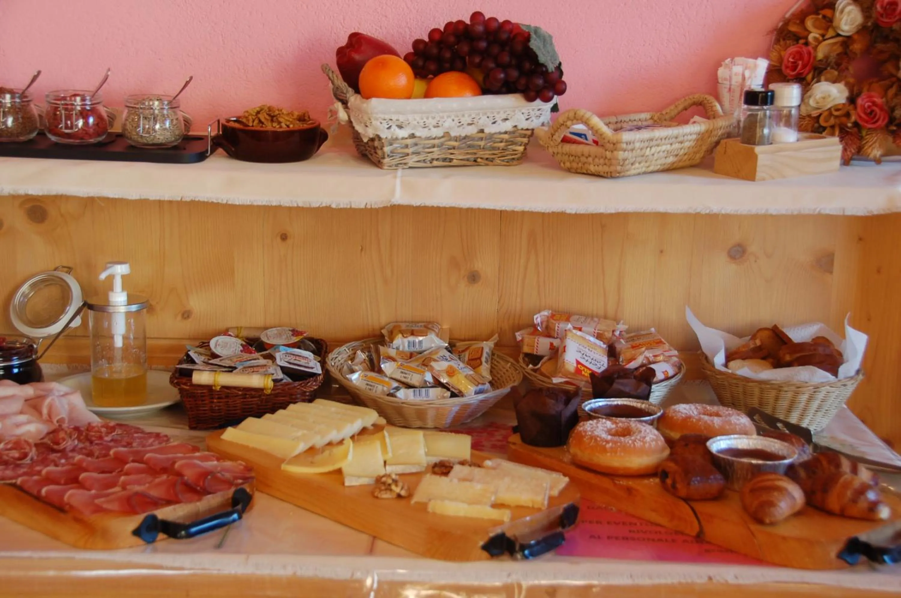 Buffet breakfast in Hotel Carpe Diem