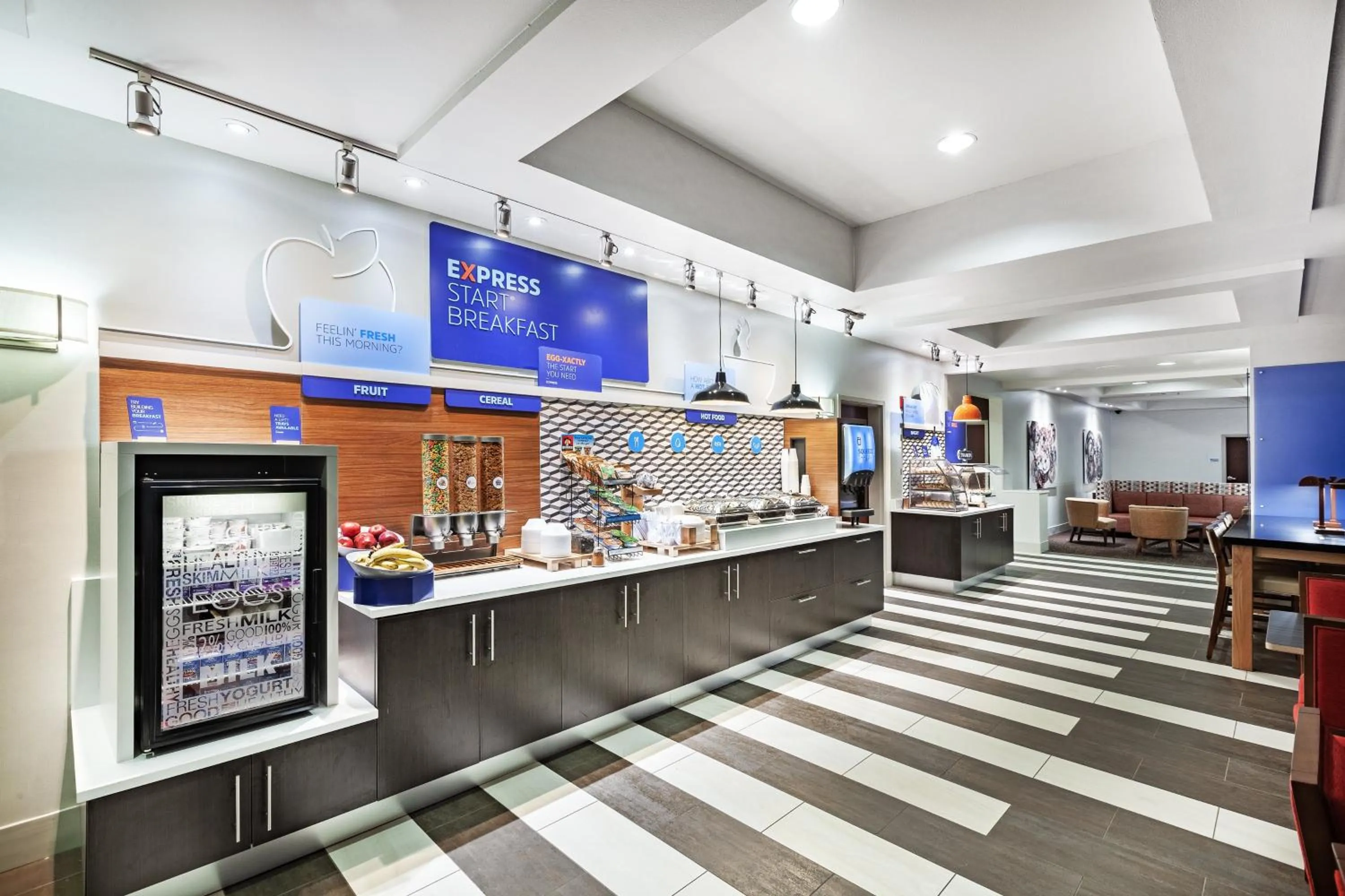 Breakfast in Holiday Inn Express Hotel and Suites Shreveport South Park Plaza by IHG