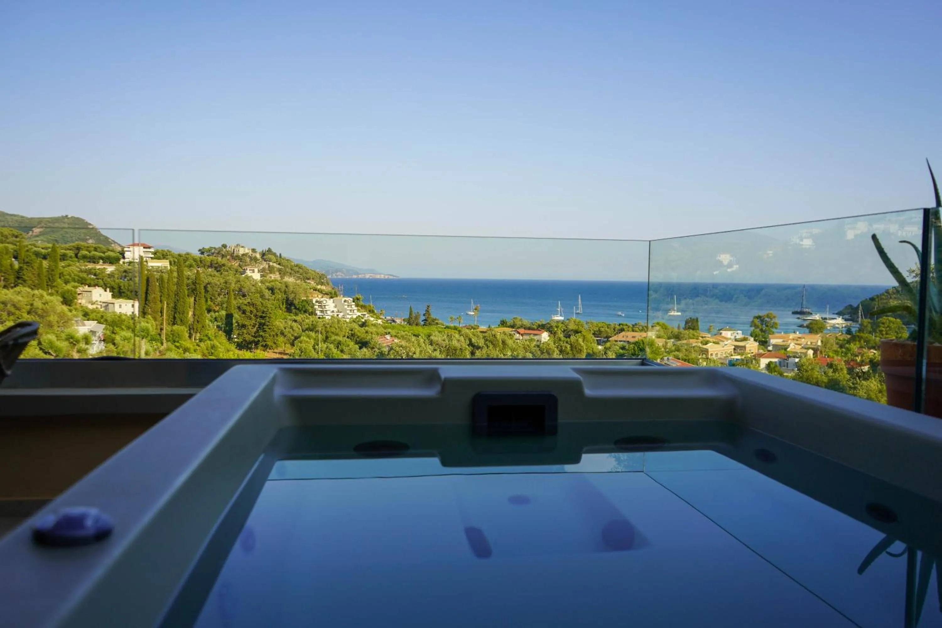 Golden Bay Suites & Maisonettes
