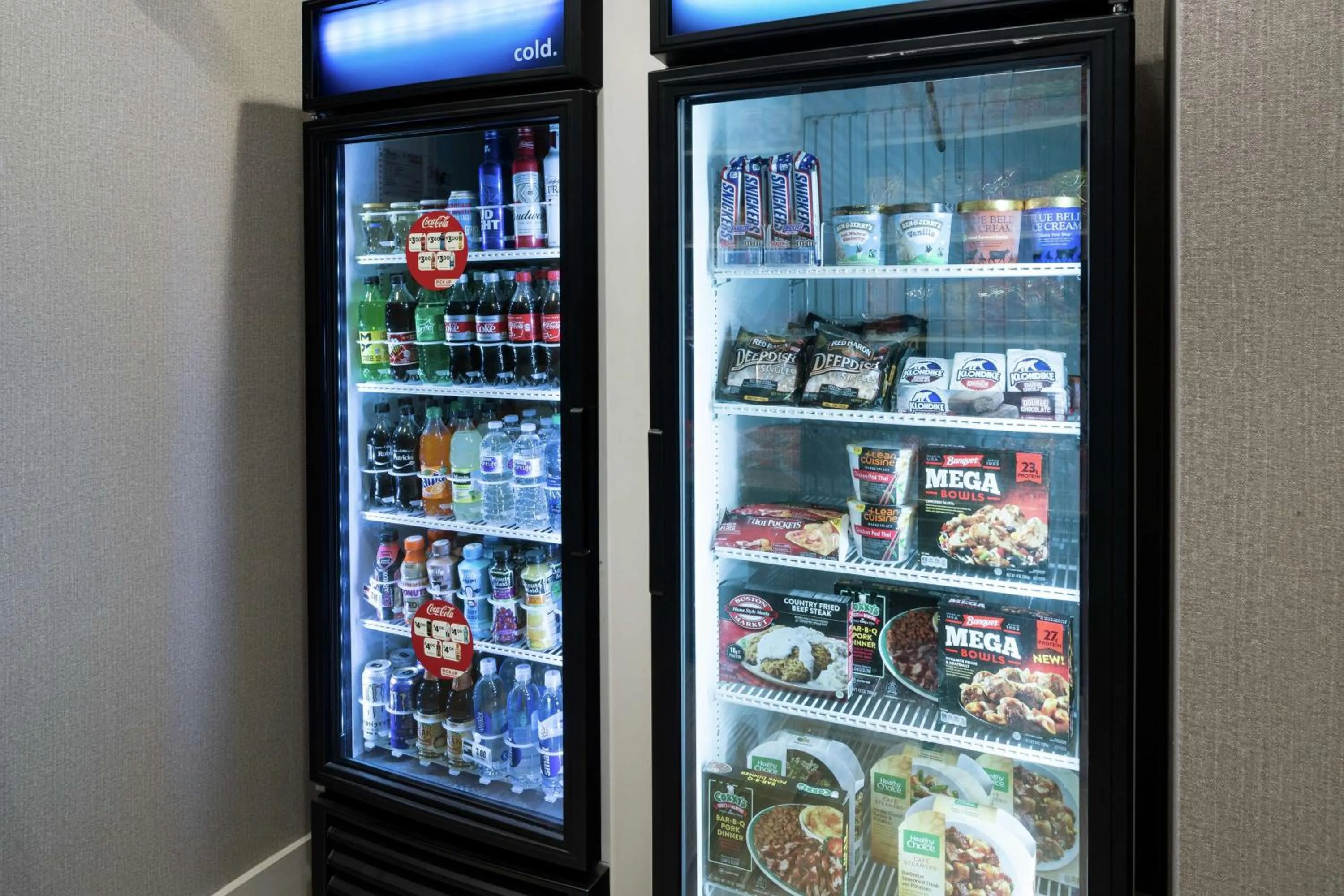 Restaurant/places to eat in Hampton Inn & Suites Panama City Beach-Pier Park Area