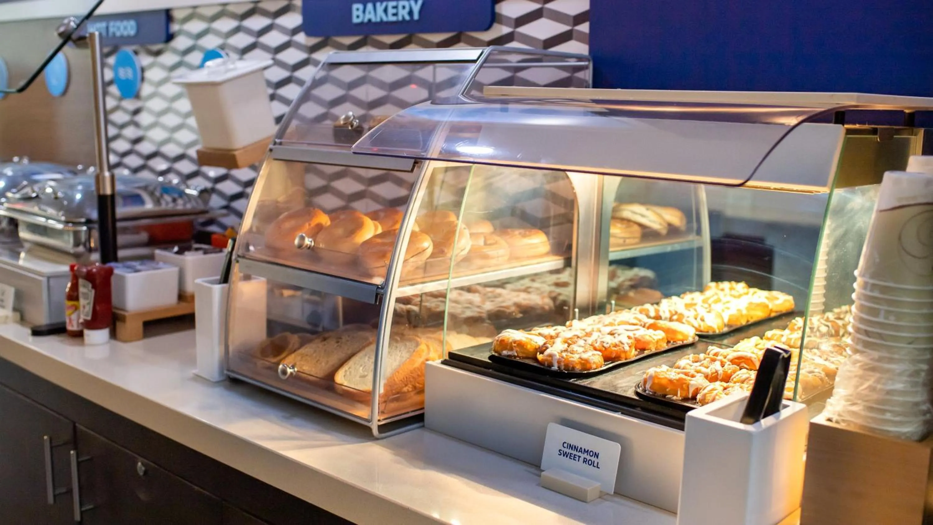 Breakfast in Holiday Inn Express Hickory - Hickory Mart by IHG