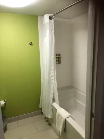 Holiday Inn Express Hickory - Hickory Mart by IHG