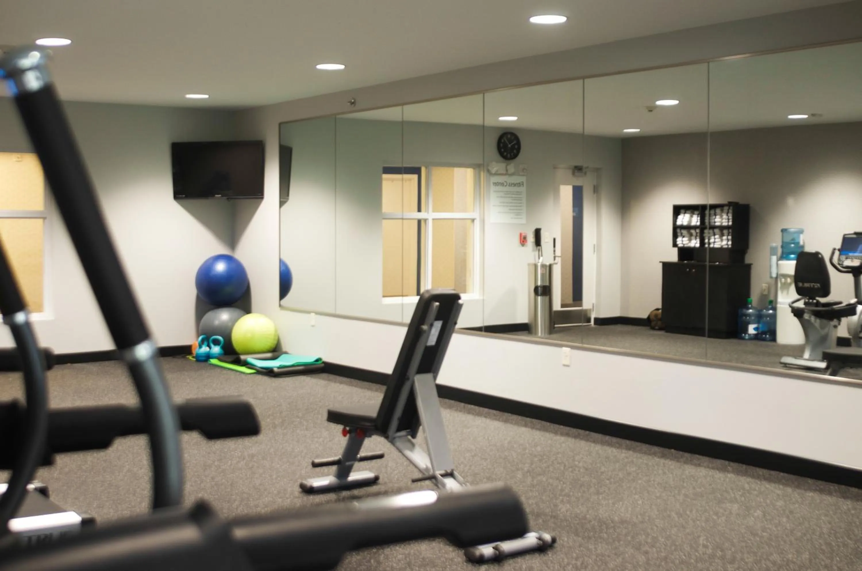 Fitness centre/facilities in Holiday Inn Express Hickory - Hickory Mart by IHG